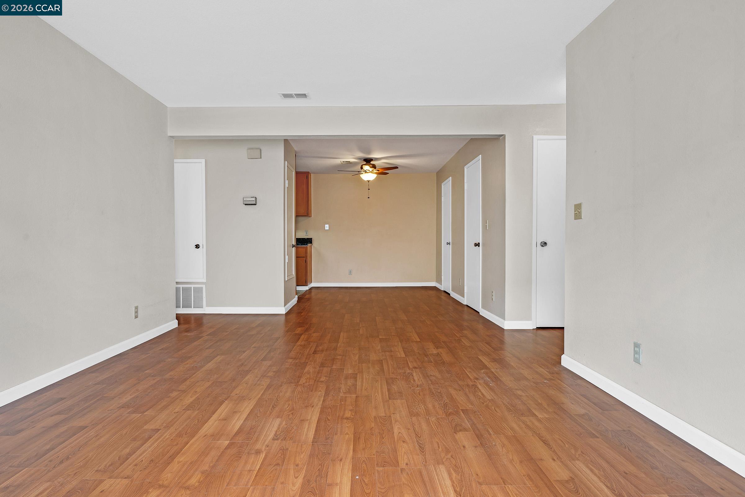 Photo #9: 41129450 Listing: Photo #9