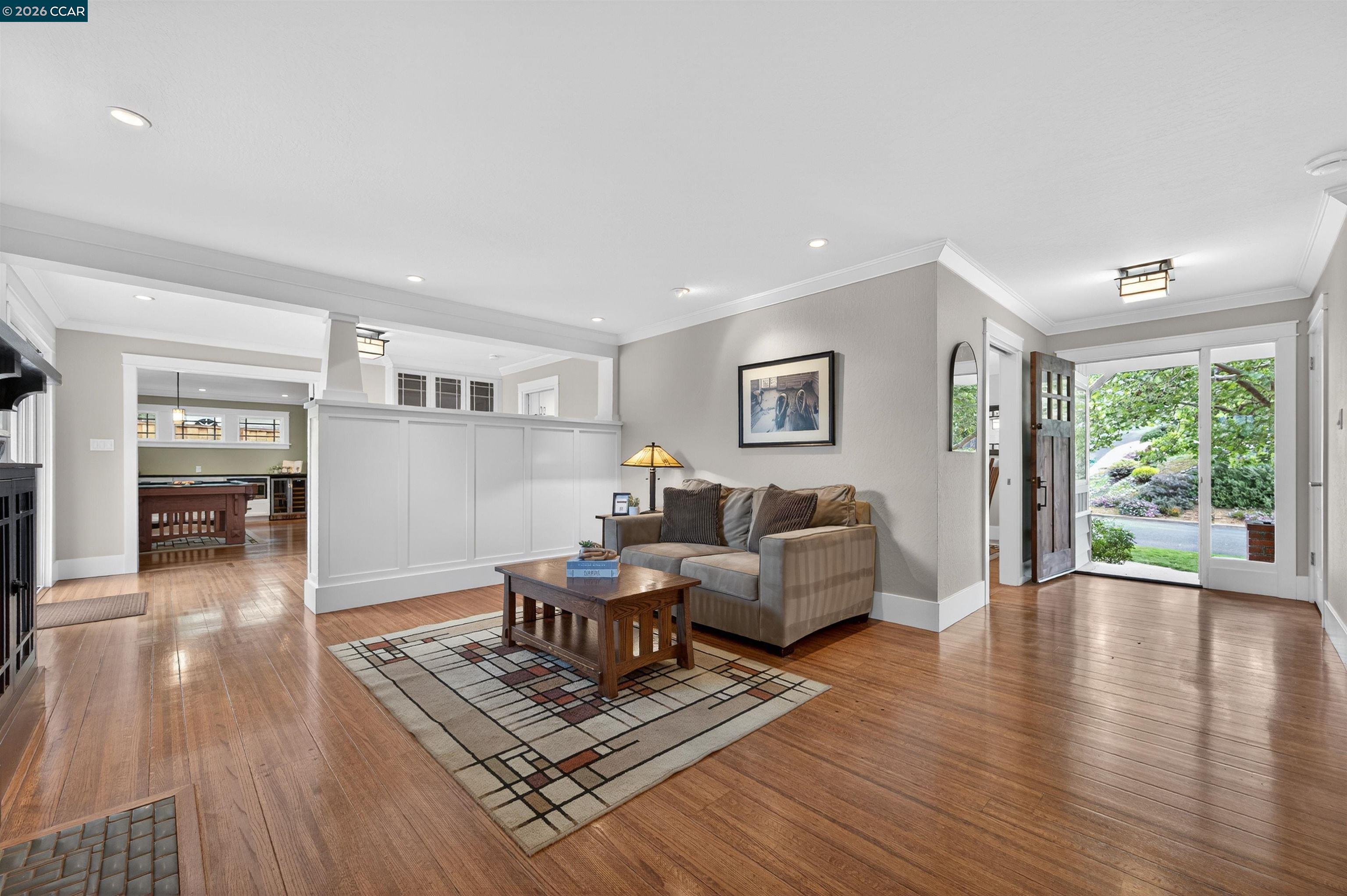 Detail Gallery Image 8 of 41 For 285 Apollo Way, Pleasant Hill,  CA 94523 - 3 Beds | 2/1 Baths