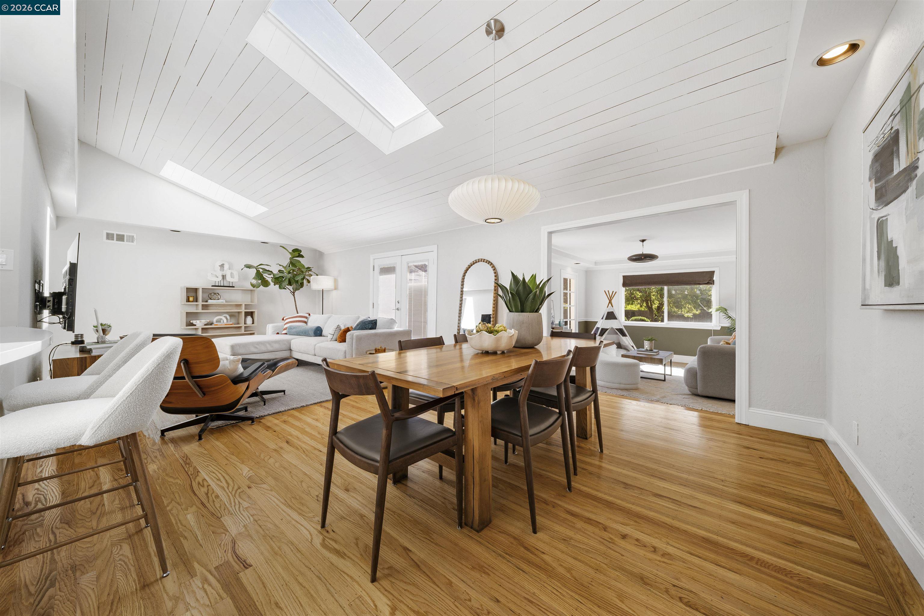 Detail Gallery Image 16 of 54 For 262 via Cima Ct, Danville,  CA 94526 - 4 Beds | 3 Baths