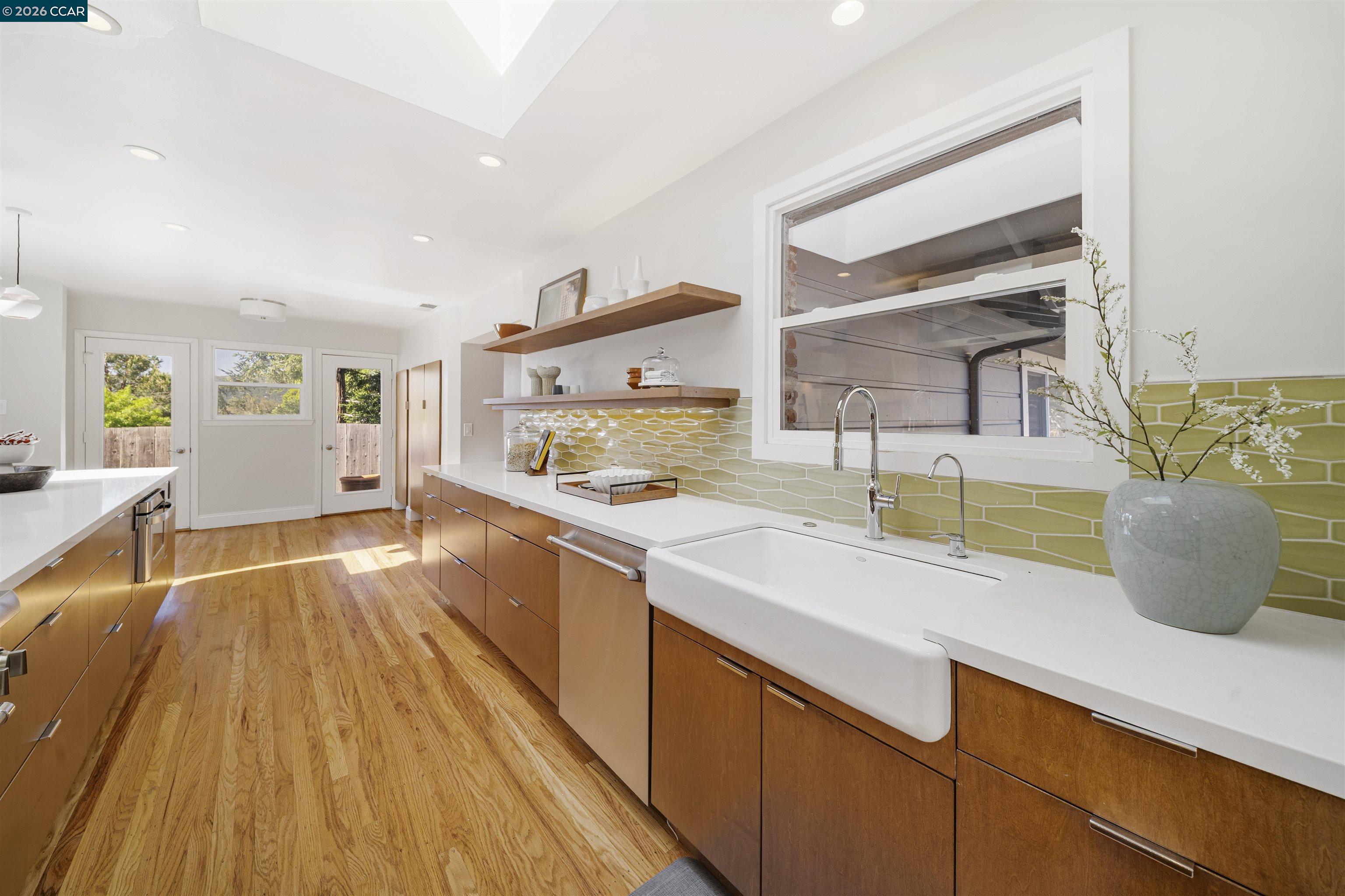 Detail Gallery Image 7 of 54 For 262 via Cima Ct, Danville,  CA 94526 - 4 Beds | 3 Baths