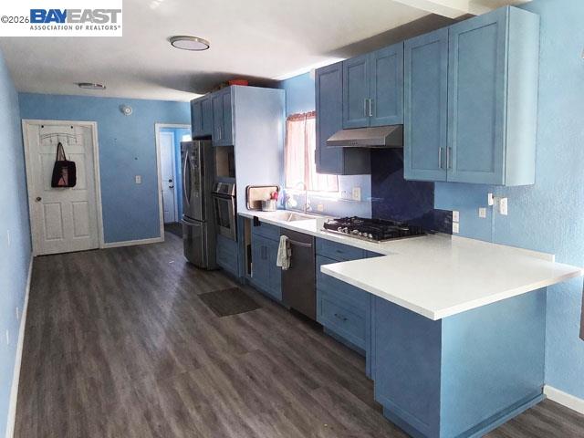 Detail Gallery Image 8 of 11 For 1614 72nd Ave, Oakland,  CA 94621 - 2 Beds | 2 Baths