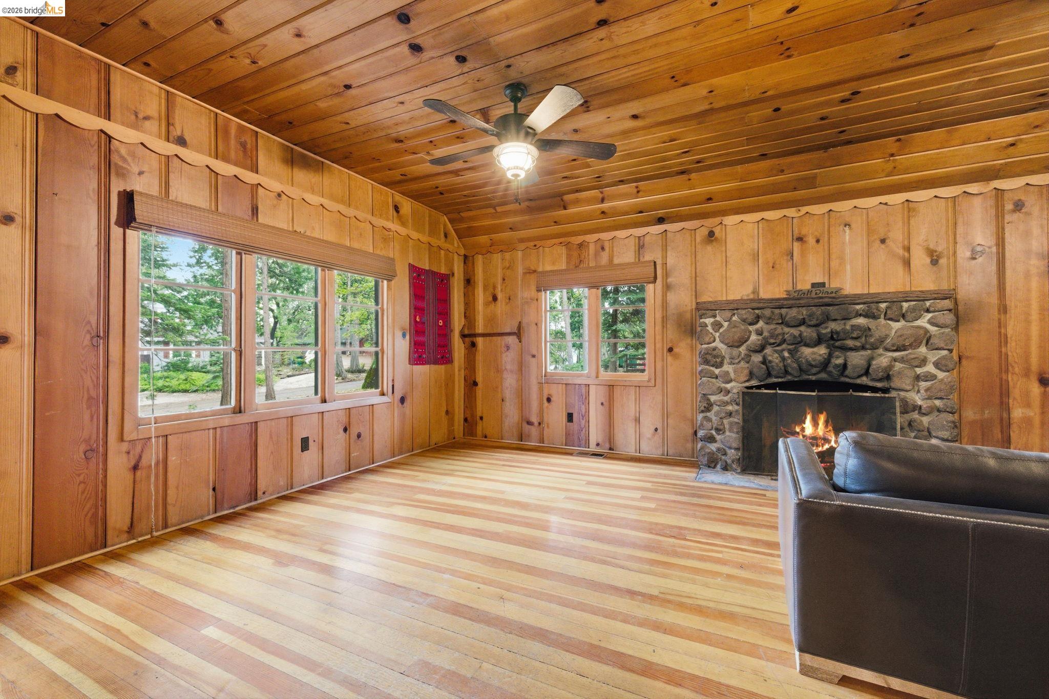 Detail Gallery Image 16 of 38 For 22992 Sierra Dr, Twain Harte,  CA 95383 - 3 Beds | 2 Baths