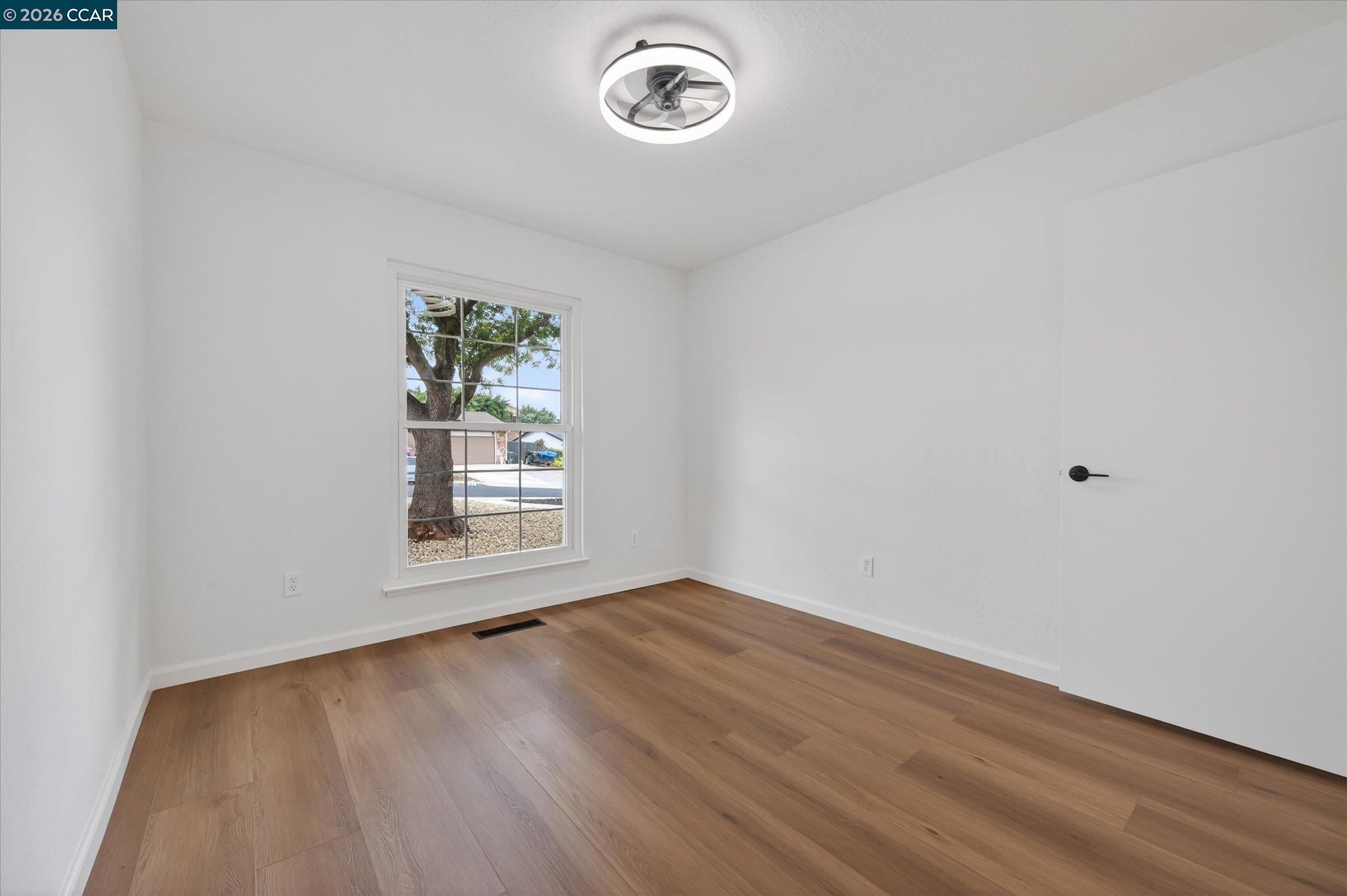 Detail Gallery Image 19 of 34 For 924 Halite Way, Antioch,  CA 94509 - 3 Beds | 2 Baths