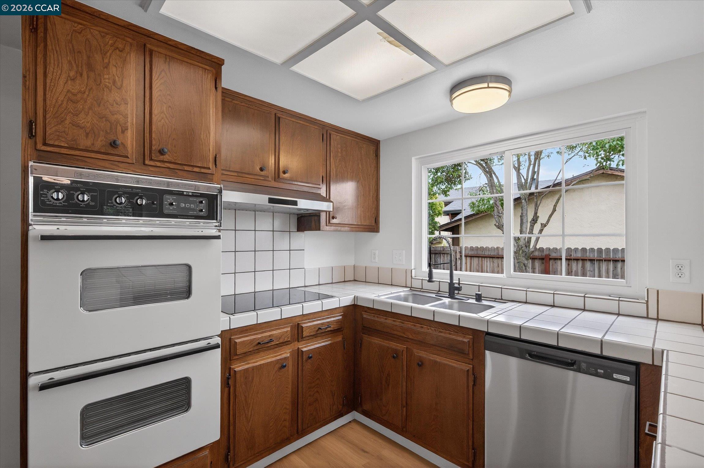 Detail Gallery Image 9 of 34 For 924 Halite Way, Antioch,  CA 94509 - 3 Beds | 2 Baths