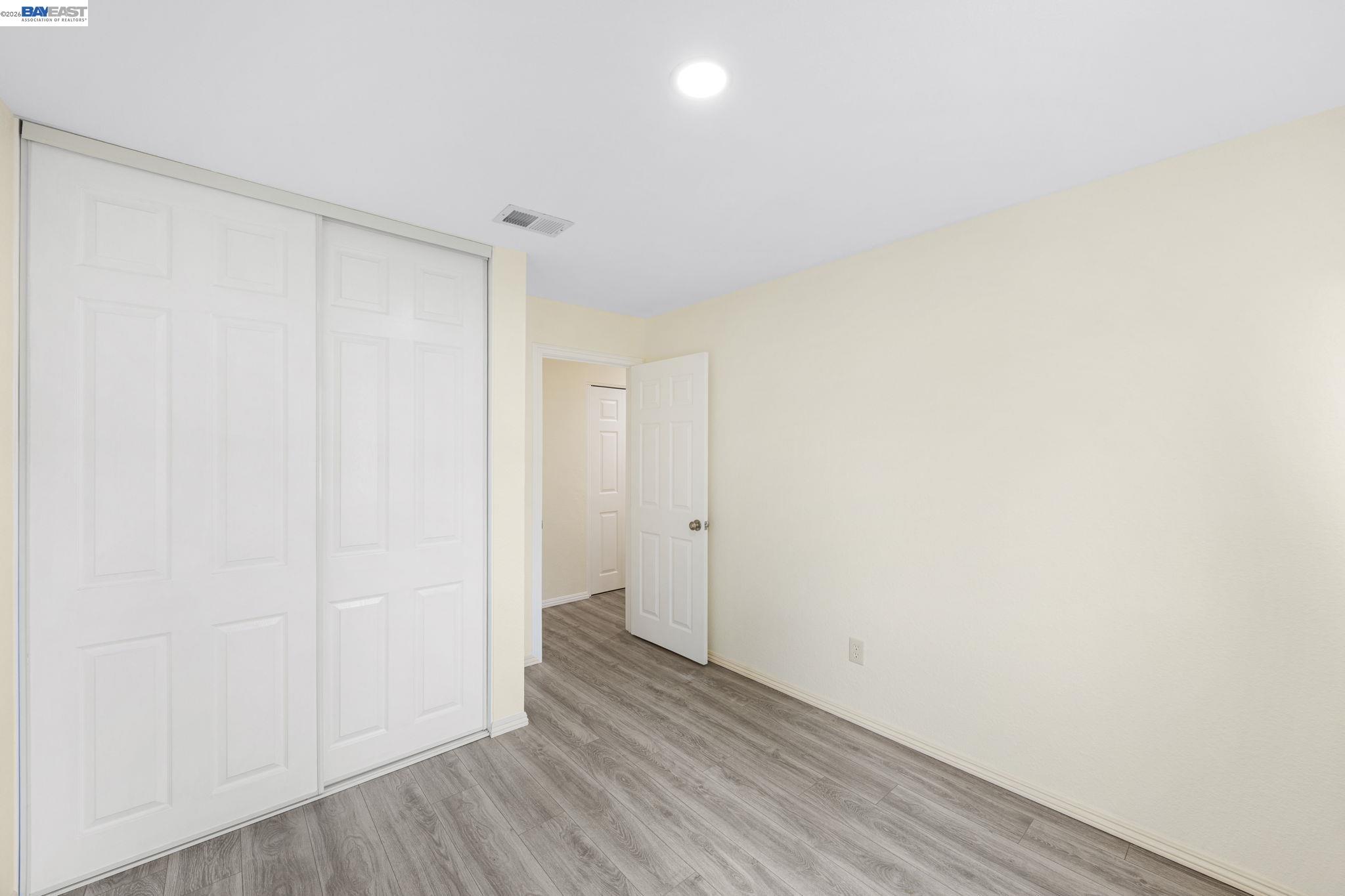 Photo #15: 41129459 Listing: Photo #15