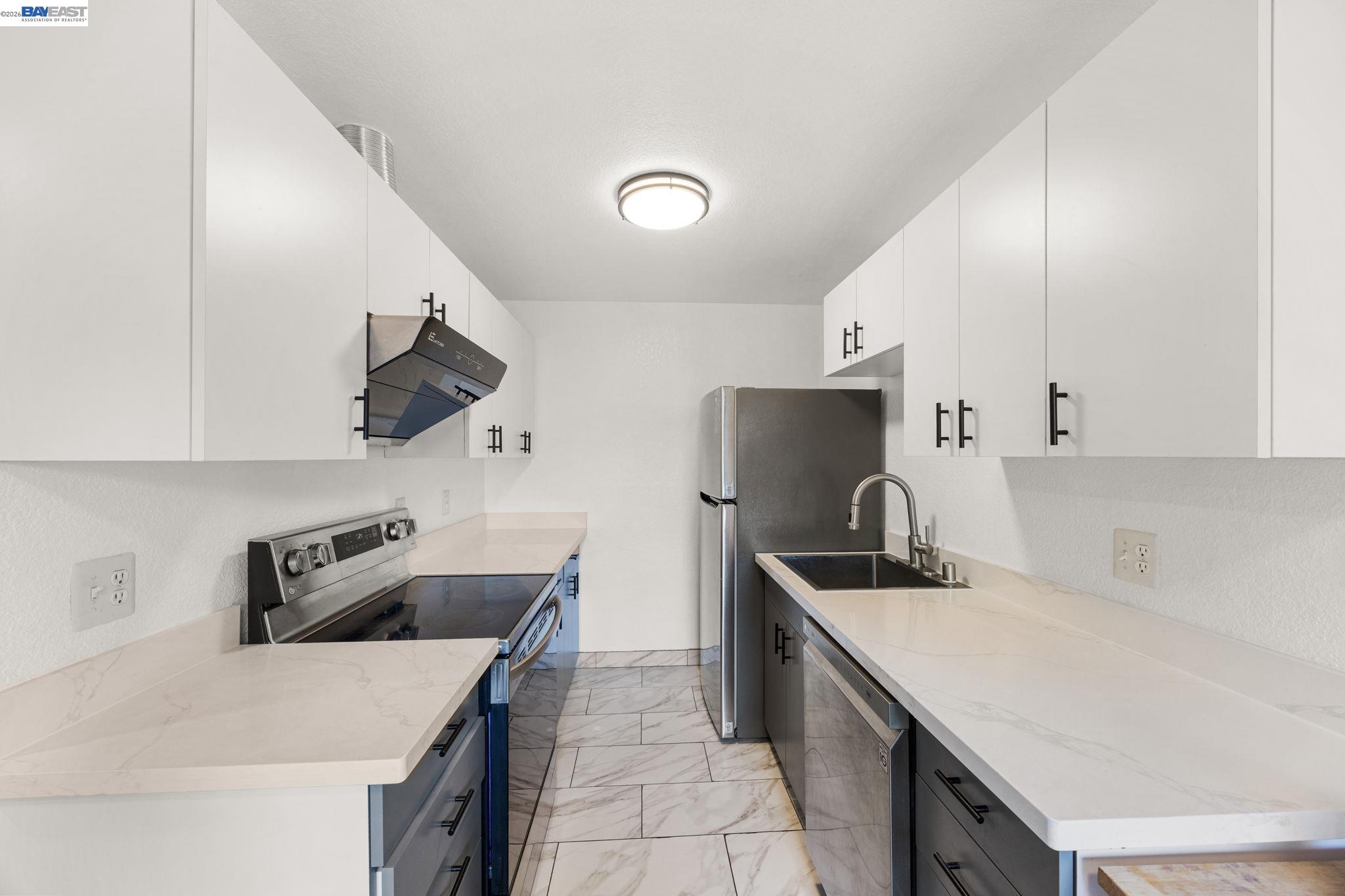 Photo #4: 41129459 Listing: Photo #4