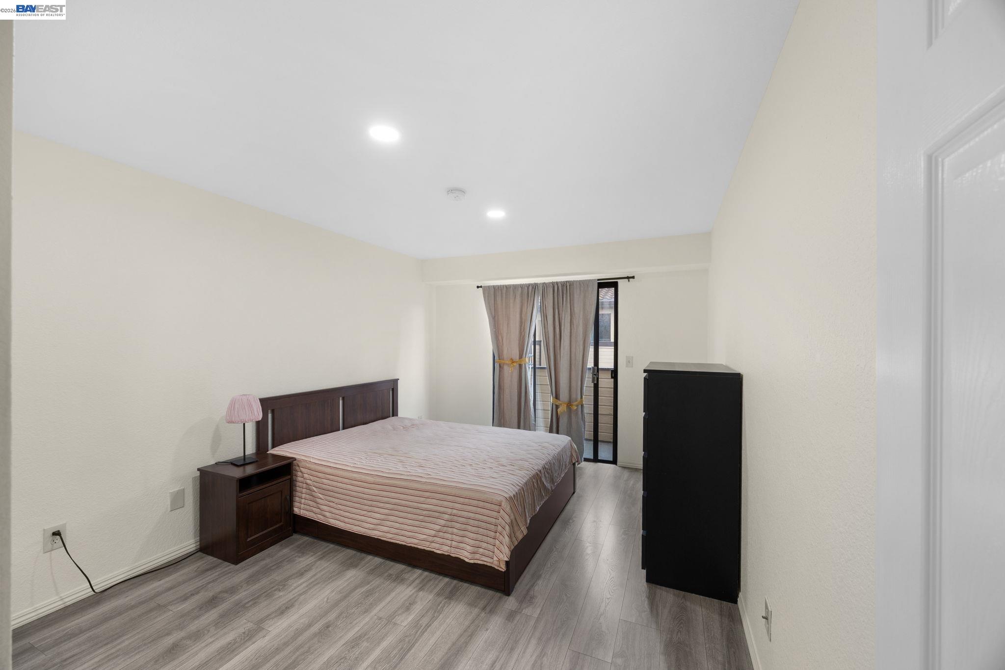 Photo #8: 41129459 Listing: Photo #8