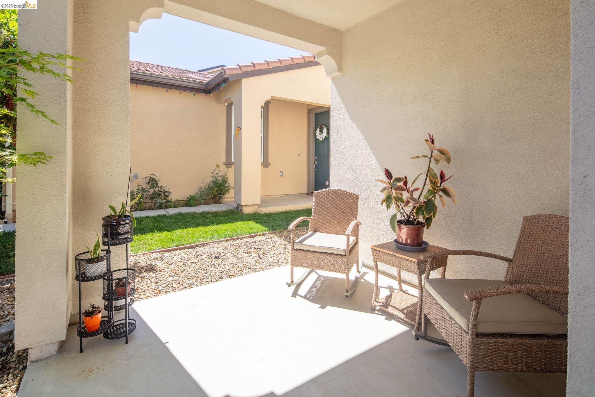 Detail Gallery Image 4 of 43 For 661 Longmont Dr, Oakley,  CA 94561 - 3 Beds | 2/1 Baths