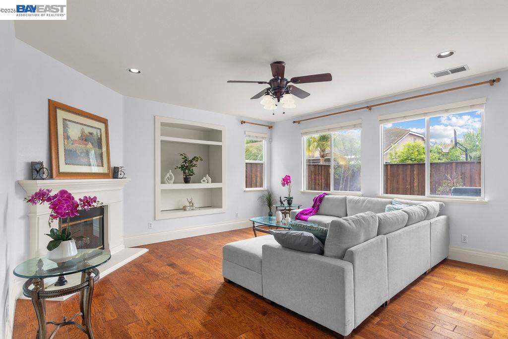 Detail Gallery Image 35 of 59 For 3400 Fallen Oak Dr, Modesto,  CA 95355 - 4 Beds | 3 Baths