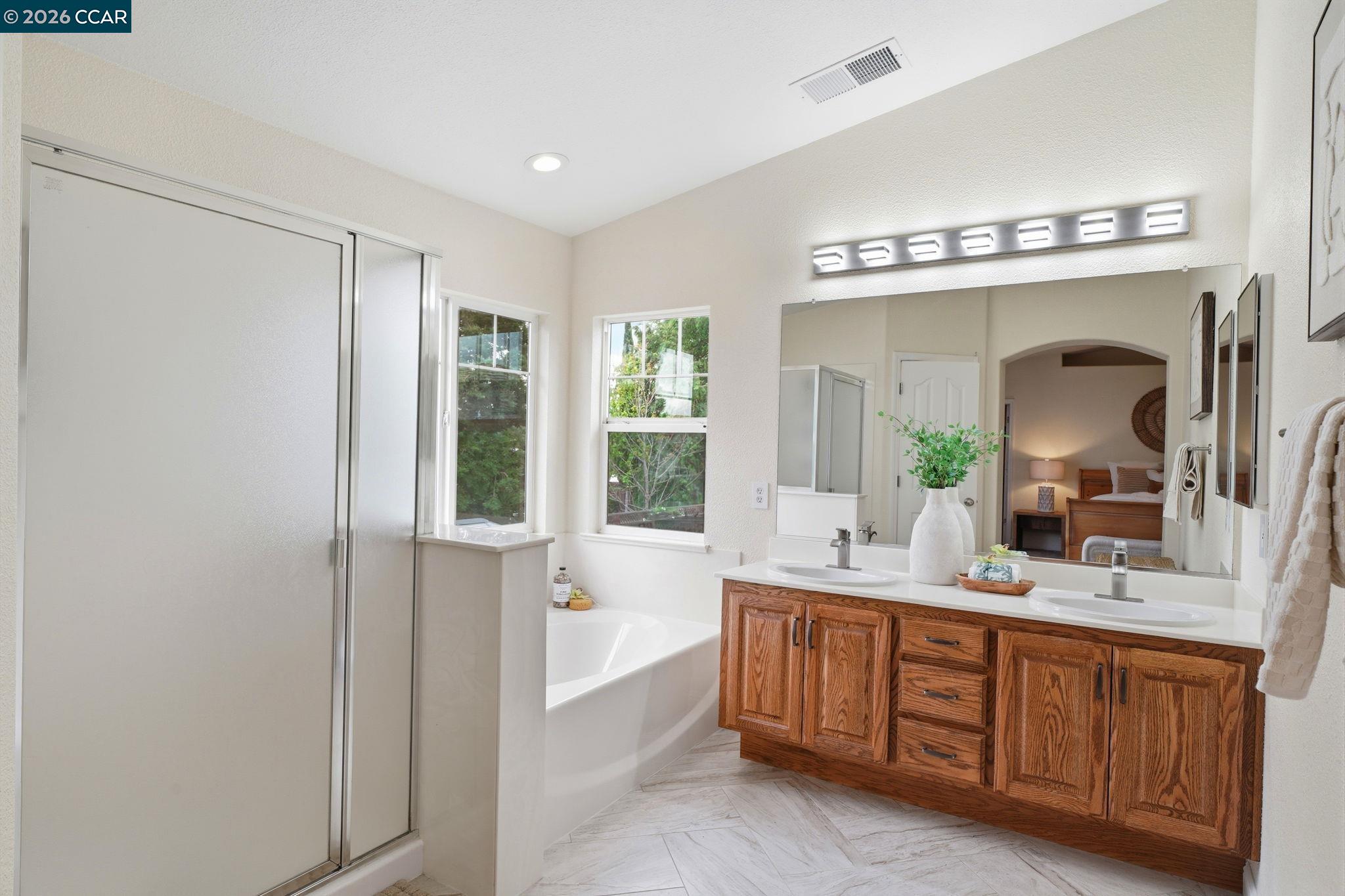 Detail Gallery Image 22 of 36 For 1807 Altamont Cir, Livermore,  CA 94551 - 4 Beds | 2/1 Baths