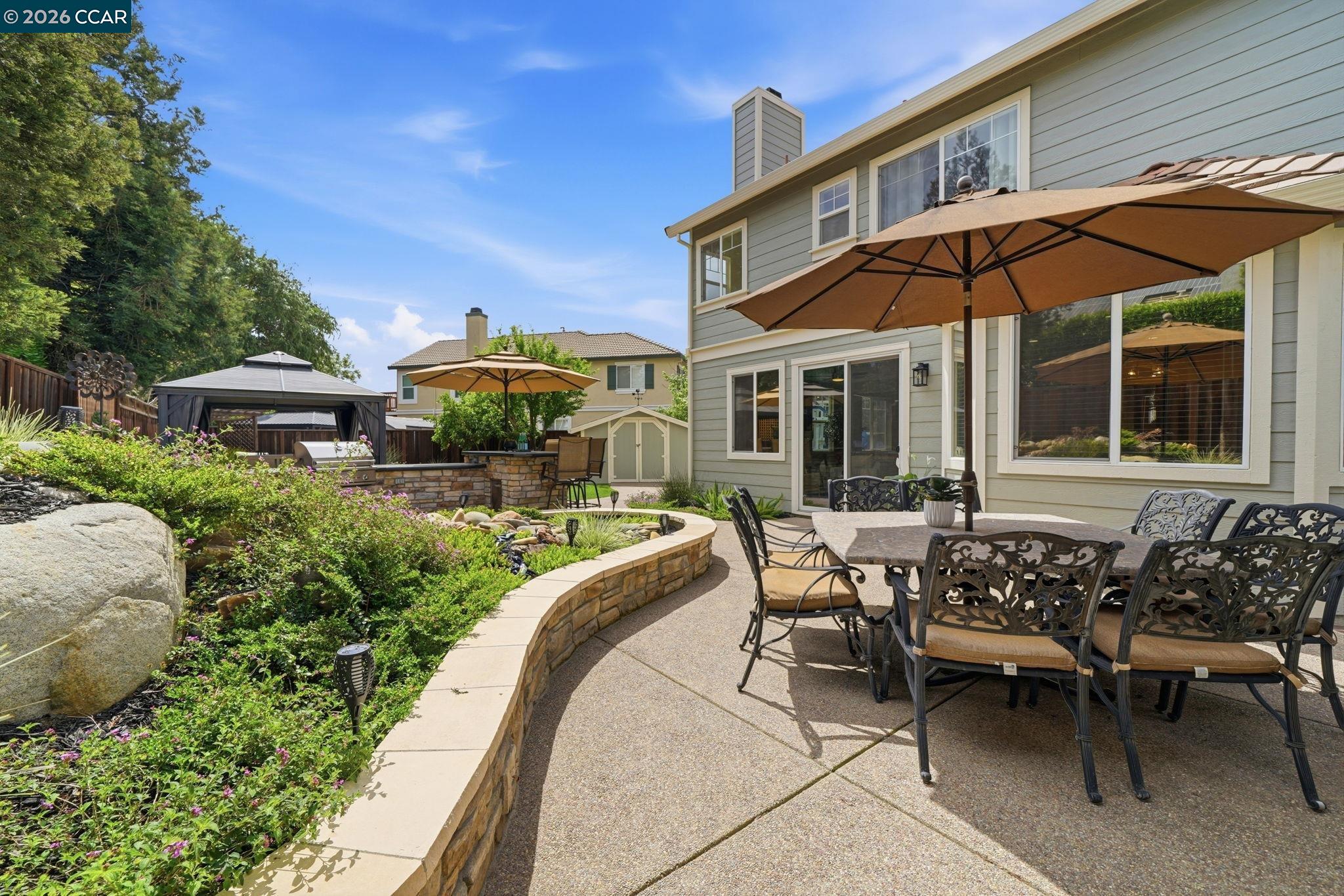 Detail Gallery Image 23 of 36 For 1807 Altamont Cir, Livermore,  CA 94551 - 4 Beds | 2/1 Baths