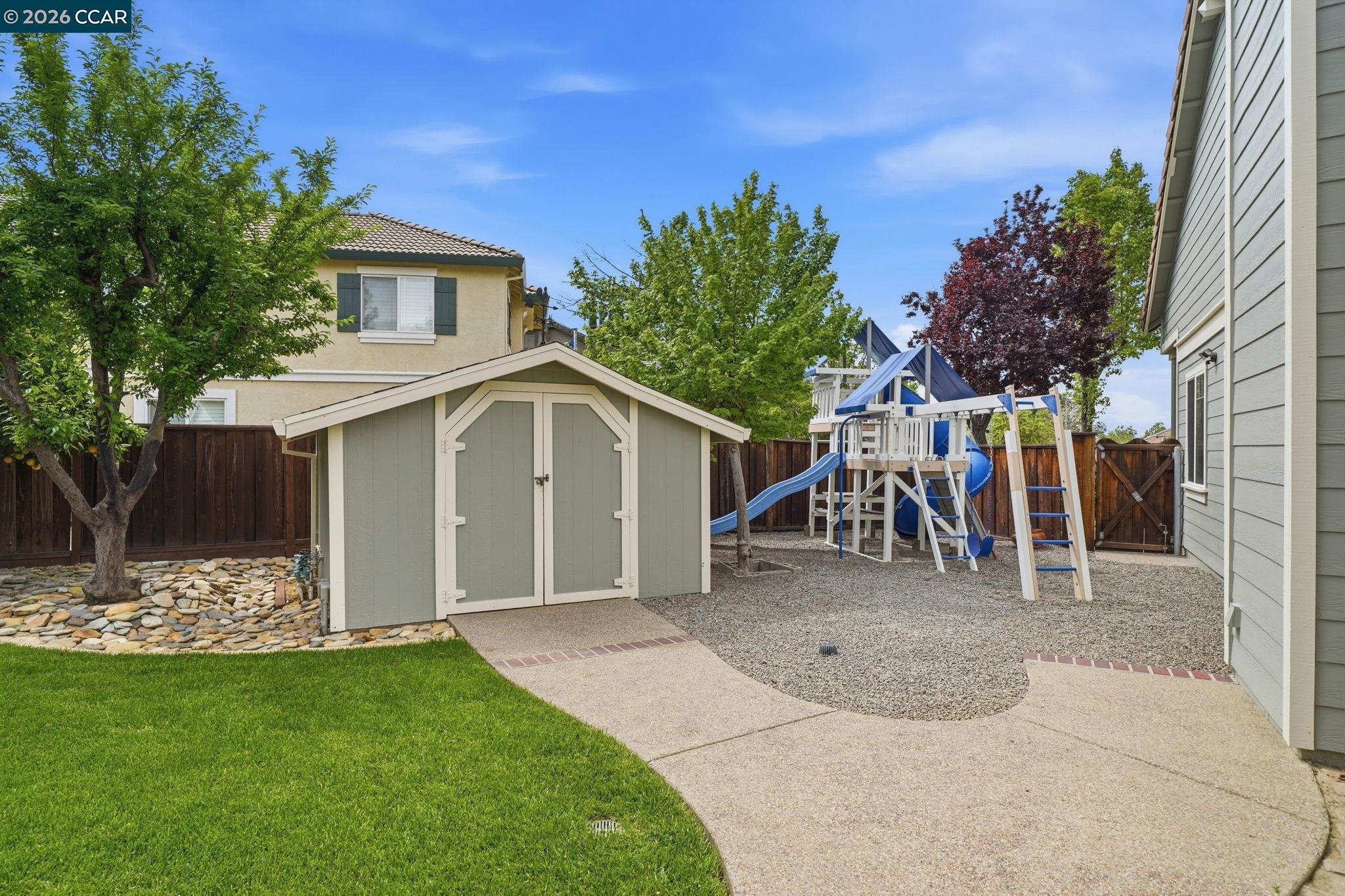 Detail Gallery Image 31 of 36 For 1807 Altamont Cir, Livermore,  CA 94551 - 4 Beds | 2/1 Baths