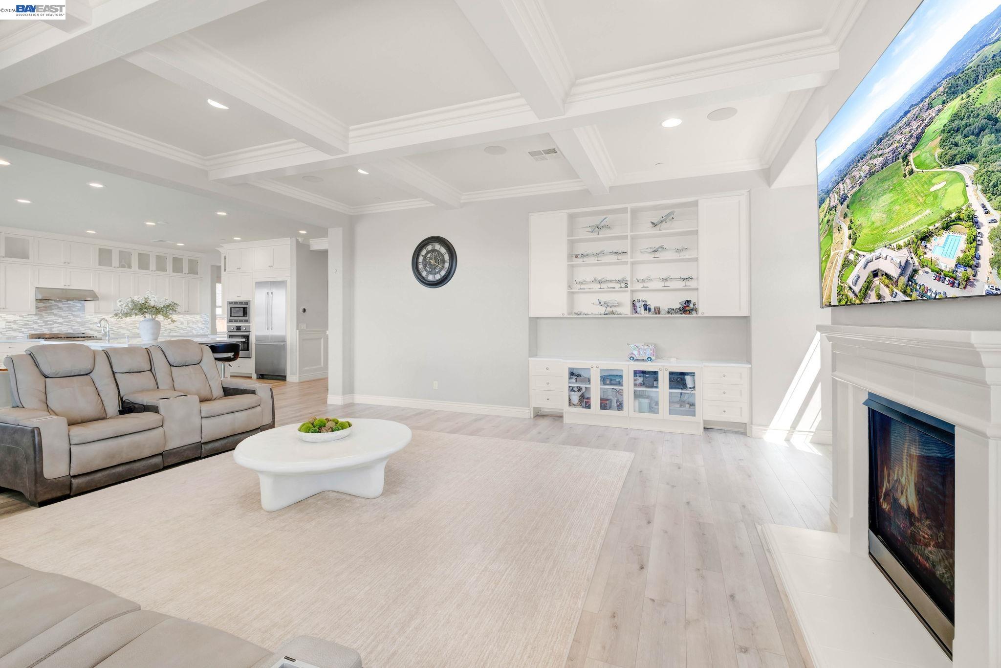 Detail Gallery Image 11 of 60 For 128 Dunfirth Ct, Hayward,  CA 94542 - 5 Beds | 4/1 Baths