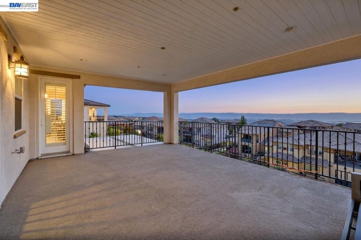 Detail Gallery Image 23 of 60 For 128 Dunfirth Ct, Hayward,  CA 94542 - 5 Beds | 4/1 Baths