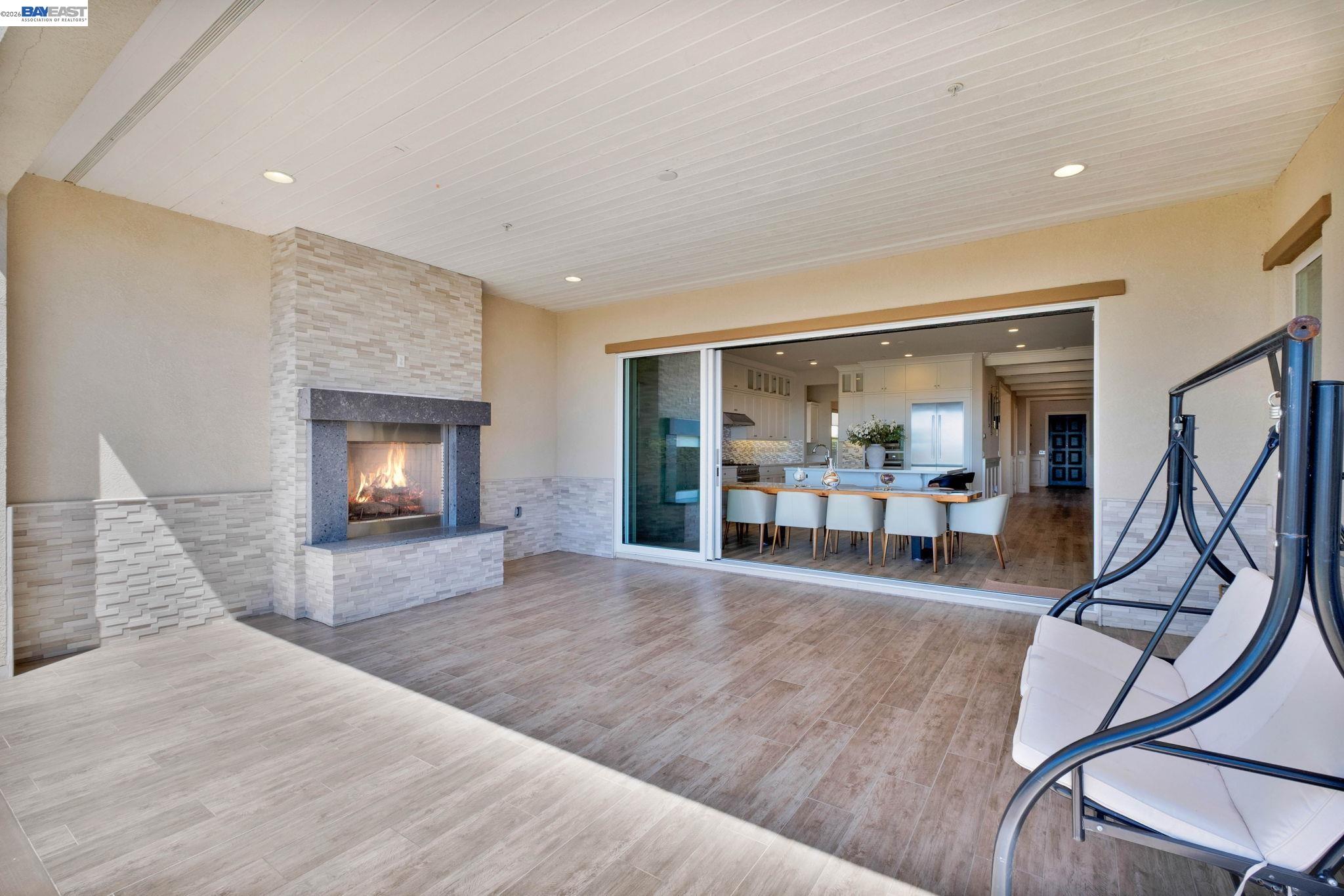 Detail Gallery Image 34 of 60 For 128 Dunfirth Ct, Hayward,  CA 94542 - 5 Beds | 4/1 Baths