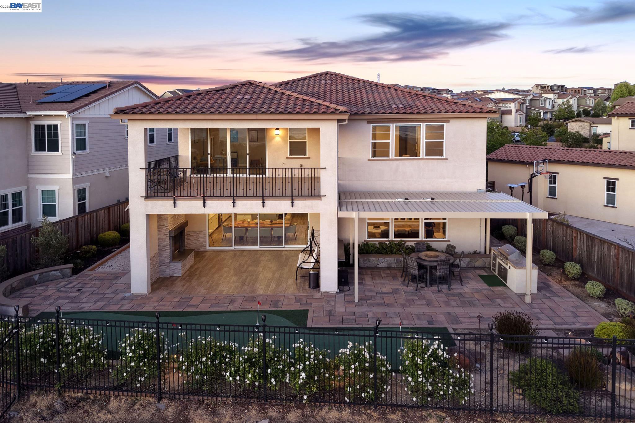 Detail Gallery Image 42 of 60 For 128 Dunfirth Ct, Hayward,  CA 94542 - 5 Beds | 4/1 Baths