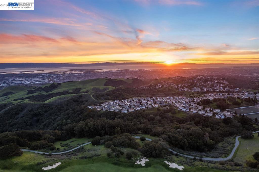 Detail Gallery Image 46 of 60 For 128 Dunfirth Ct, Hayward,  CA 94542 - 5 Beds | 4/1 Baths