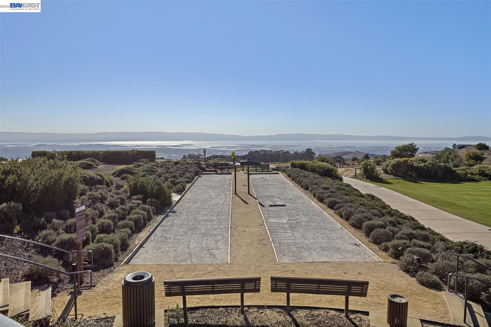 Detail Gallery Image 53 of 60 For 128 Dunfirth Ct, Hayward,  CA 94542 - 5 Beds | 4/1 Baths