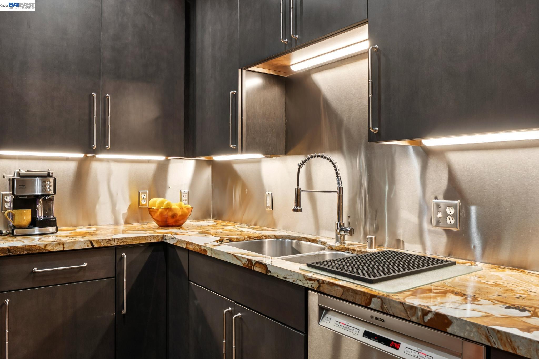 Photo #18: 41129476 Listing: Photo #18