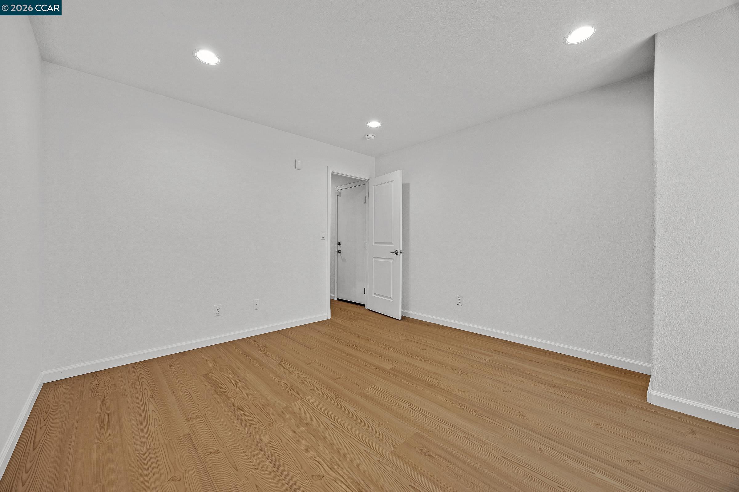 Photo #34: 41129477 Listing: Photo #34