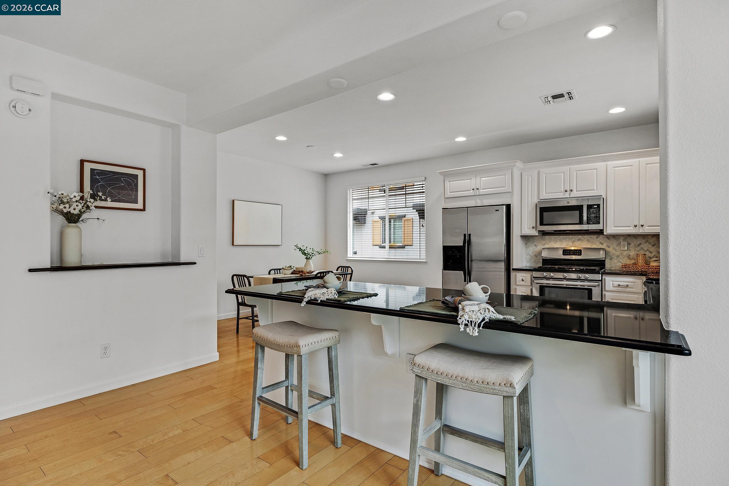 Photo #9: 41129477 Listing: Photo #9