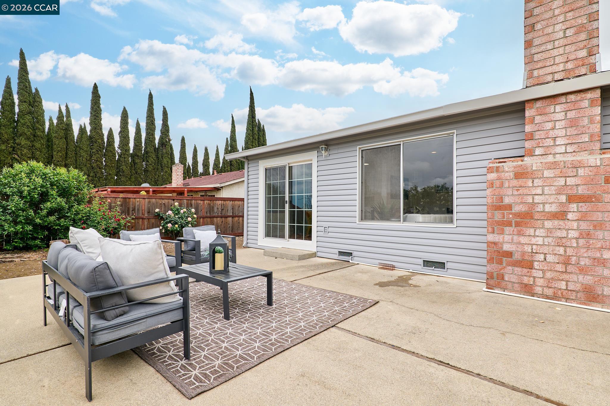 Detail Gallery Image 17 of 21 For 884 Serrana Ct, Pittsburg,  CA 94565 - 3 Beds | 1 Baths