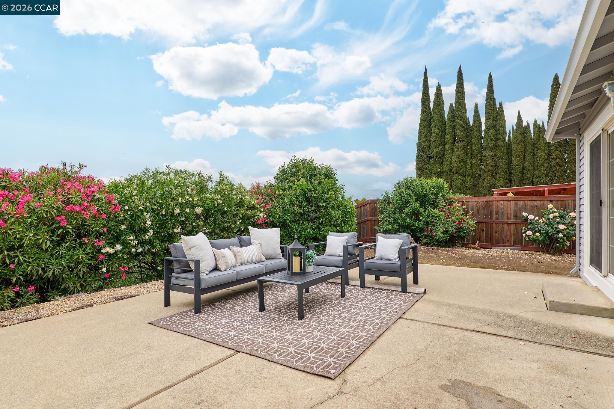 Detail Gallery Image 19 of 21 For 884 Serrana Ct, Pittsburg,  CA 94565 - 3 Beds | 1 Baths