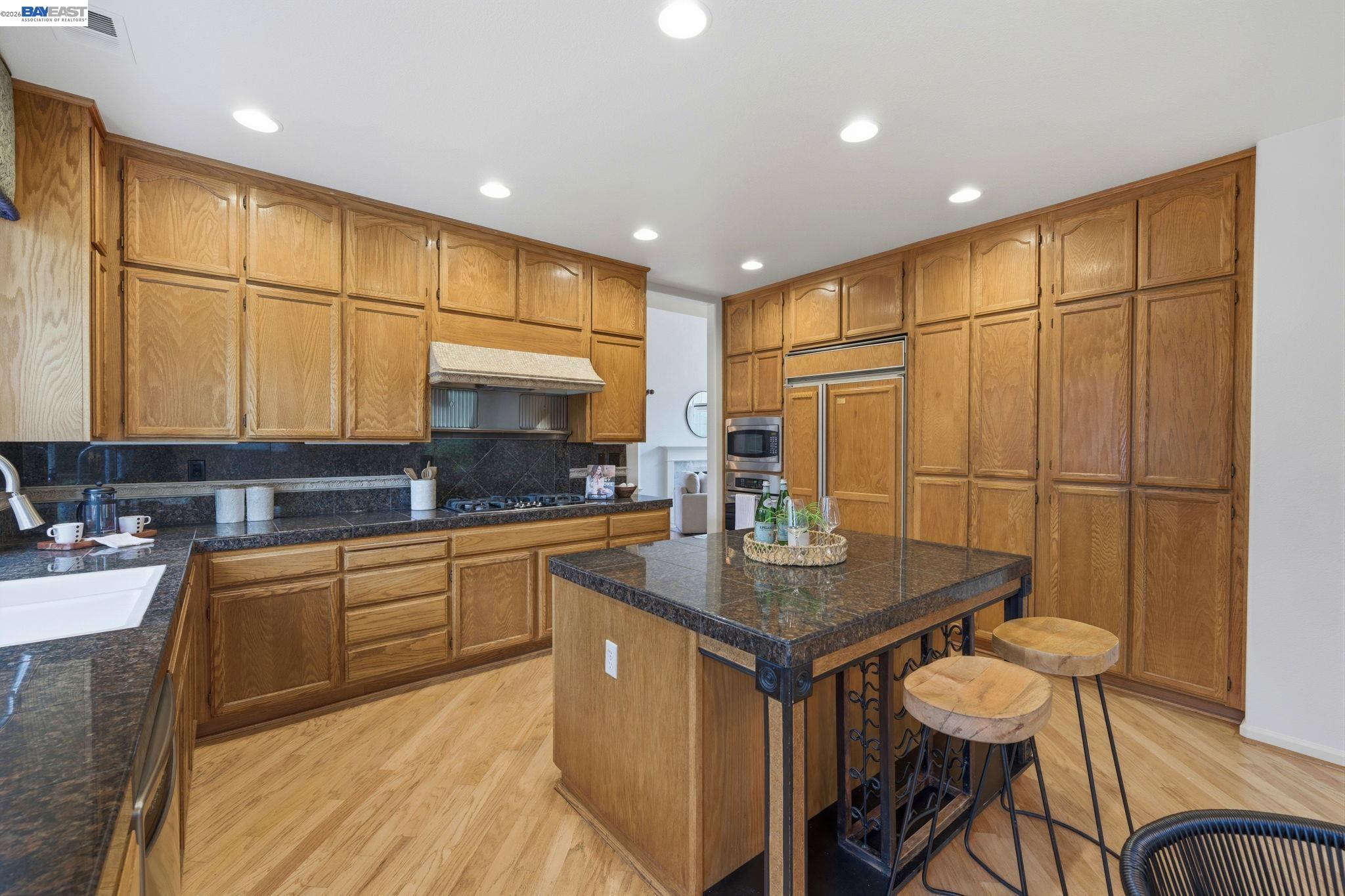 Detail Gallery Image 14 of 43 For 2260 Redington Dr, Tracy,  CA 95377 - 4 Beds | 3 Baths