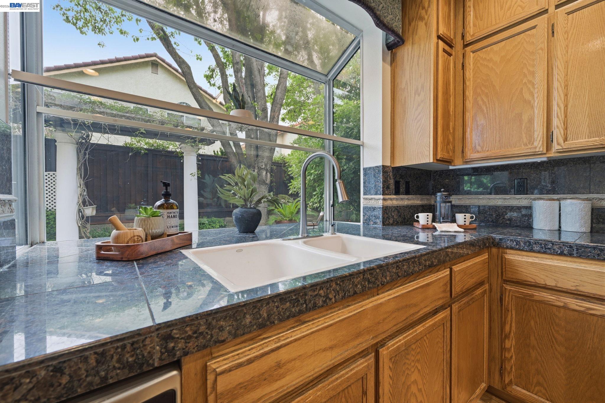 Detail Gallery Image 15 of 43 For 2260 Redington Dr, Tracy,  CA 95377 - 4 Beds | 3 Baths