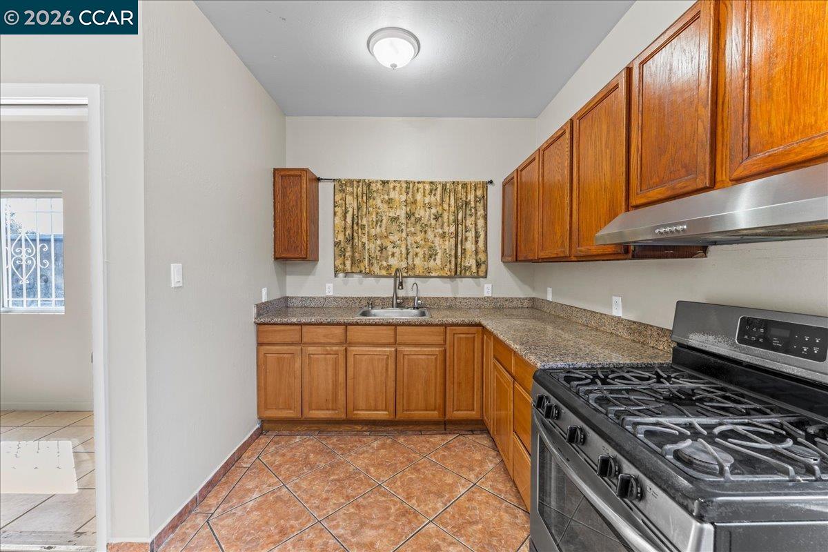 Detail Gallery Image 18 of 32 For 747 9th St, Richmond,  CA 94801 - 3 Beds | 1 Baths