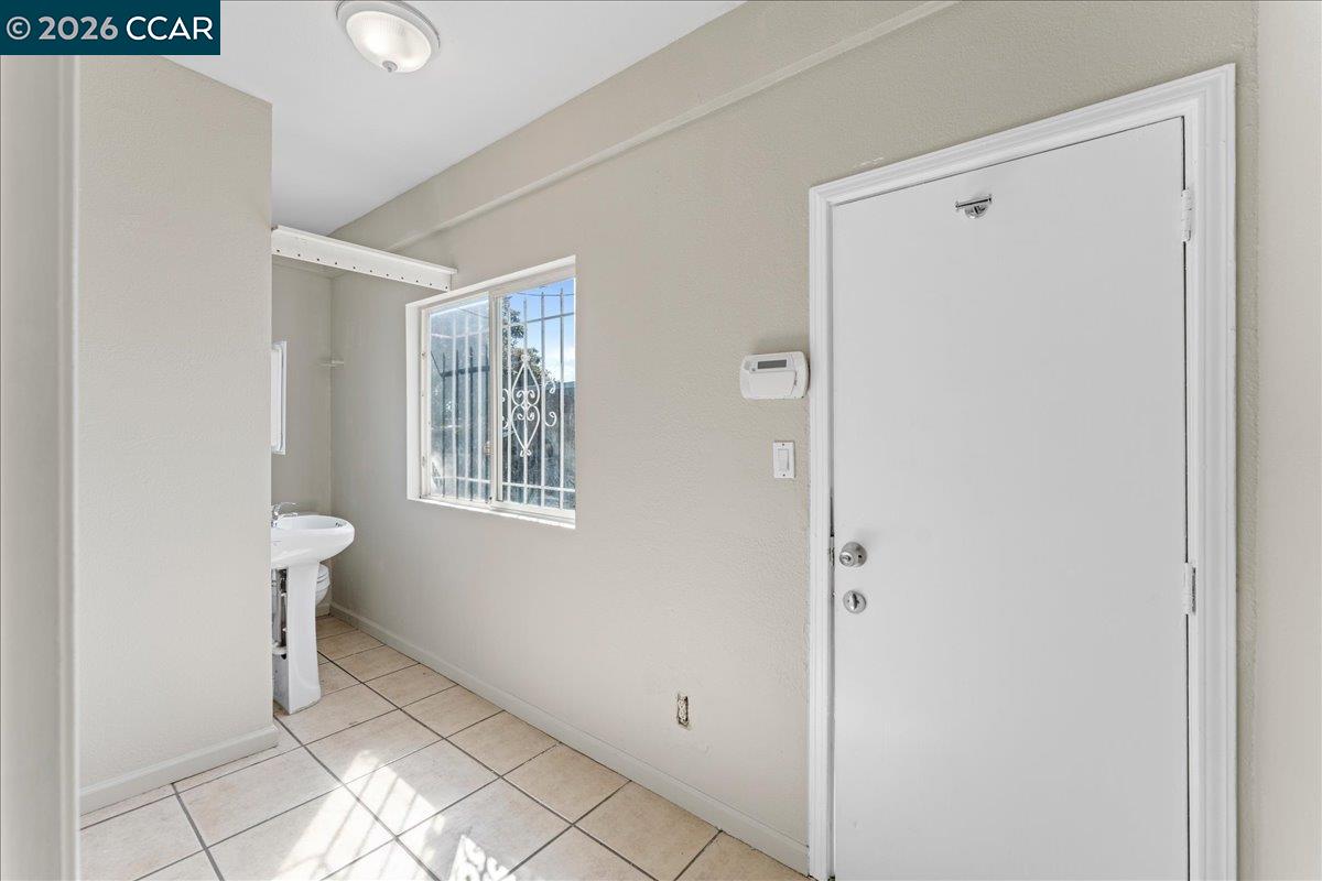 Detail Gallery Image 21 of 32 For 747 9th St, Richmond,  CA 94801 - 3 Beds | 1 Baths