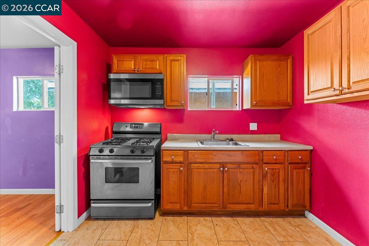 Detail Gallery Image 27 of 32 For 747 9th St, Richmond,  CA 94801 - 3 Beds | 1 Baths