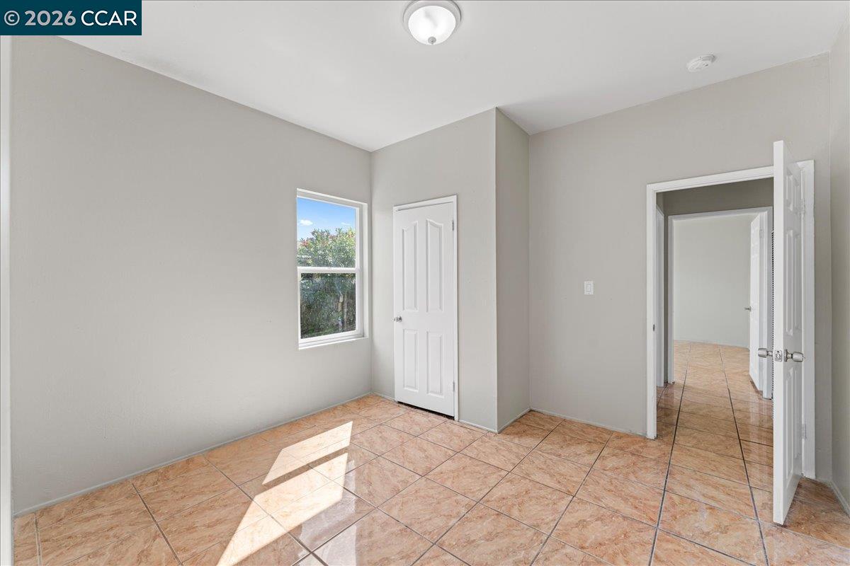 Detail Gallery Image 9 of 32 For 747 9th St, Richmond,  CA 94801 - 3 Beds | 1 Baths