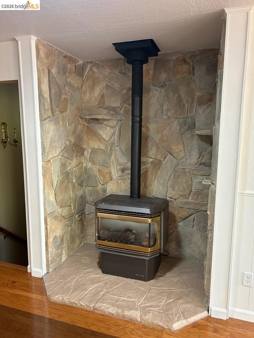 Detail Gallery Image 11 of 28 For 12570 Mount Jefferson St, Groveland,  CA 95321 - 4 Beds | 3 Baths