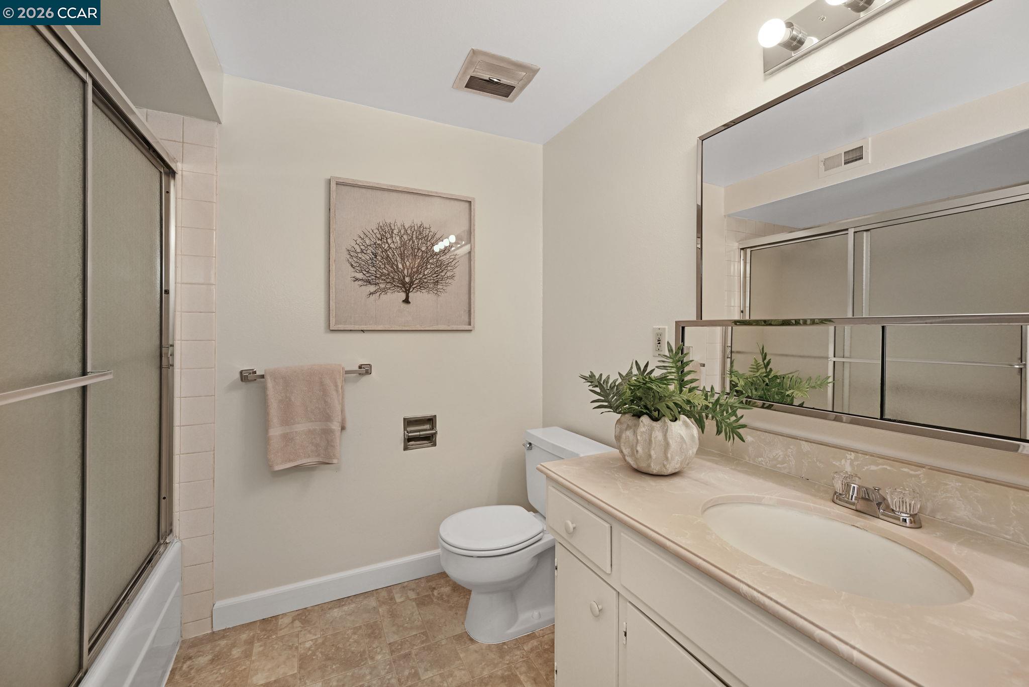 Photo #12: 41129485 Listing: Photo #12