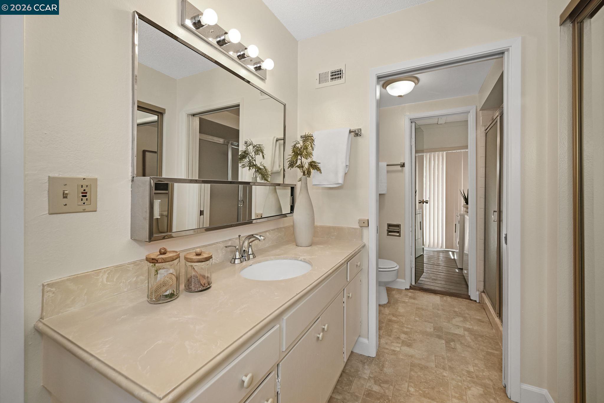 Photo #14: 41129485 Listing: Photo #14