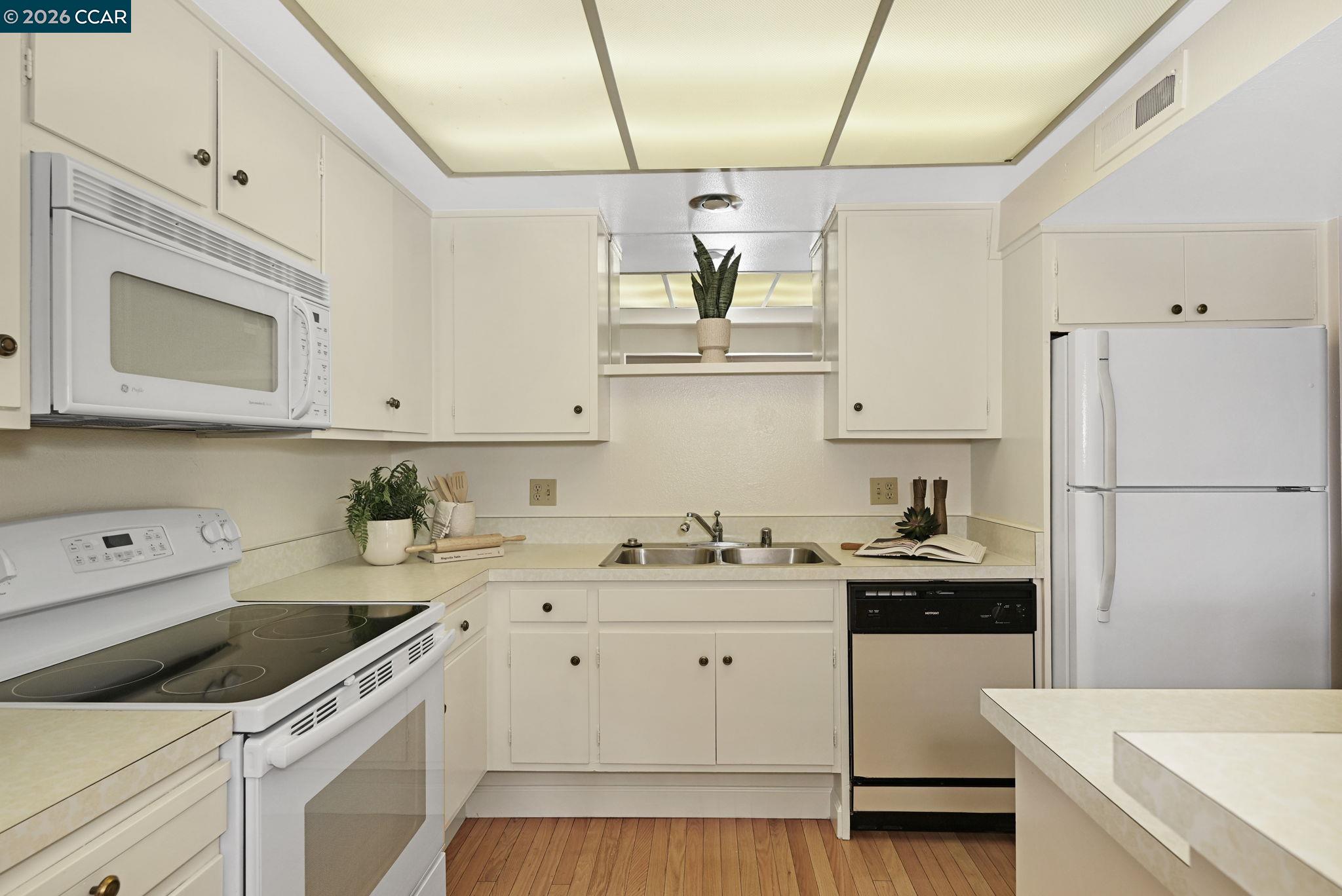 Photo #7: 41129485 Listing: Photo #7