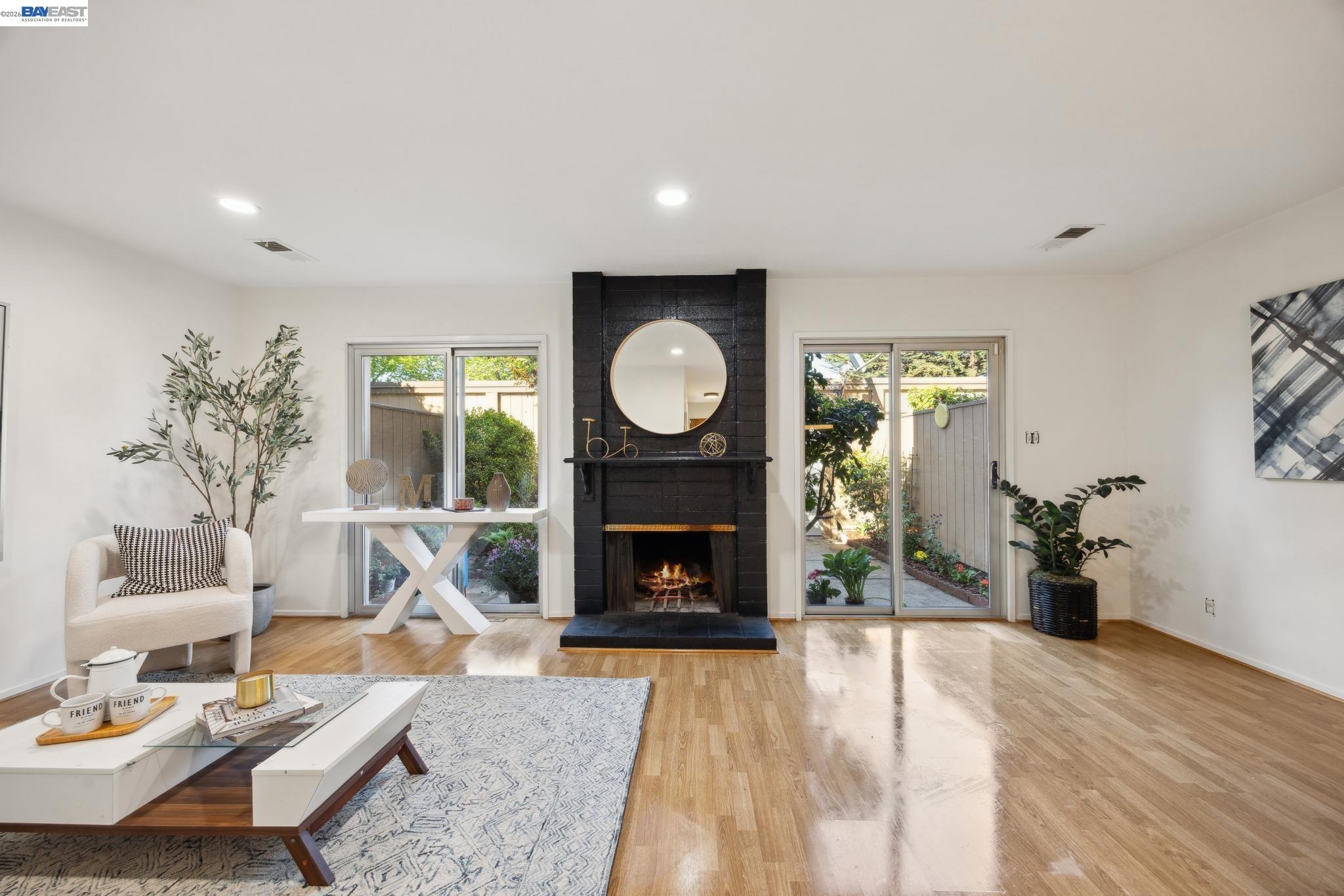 Photo #5: 41129487 Listing: Photo #5