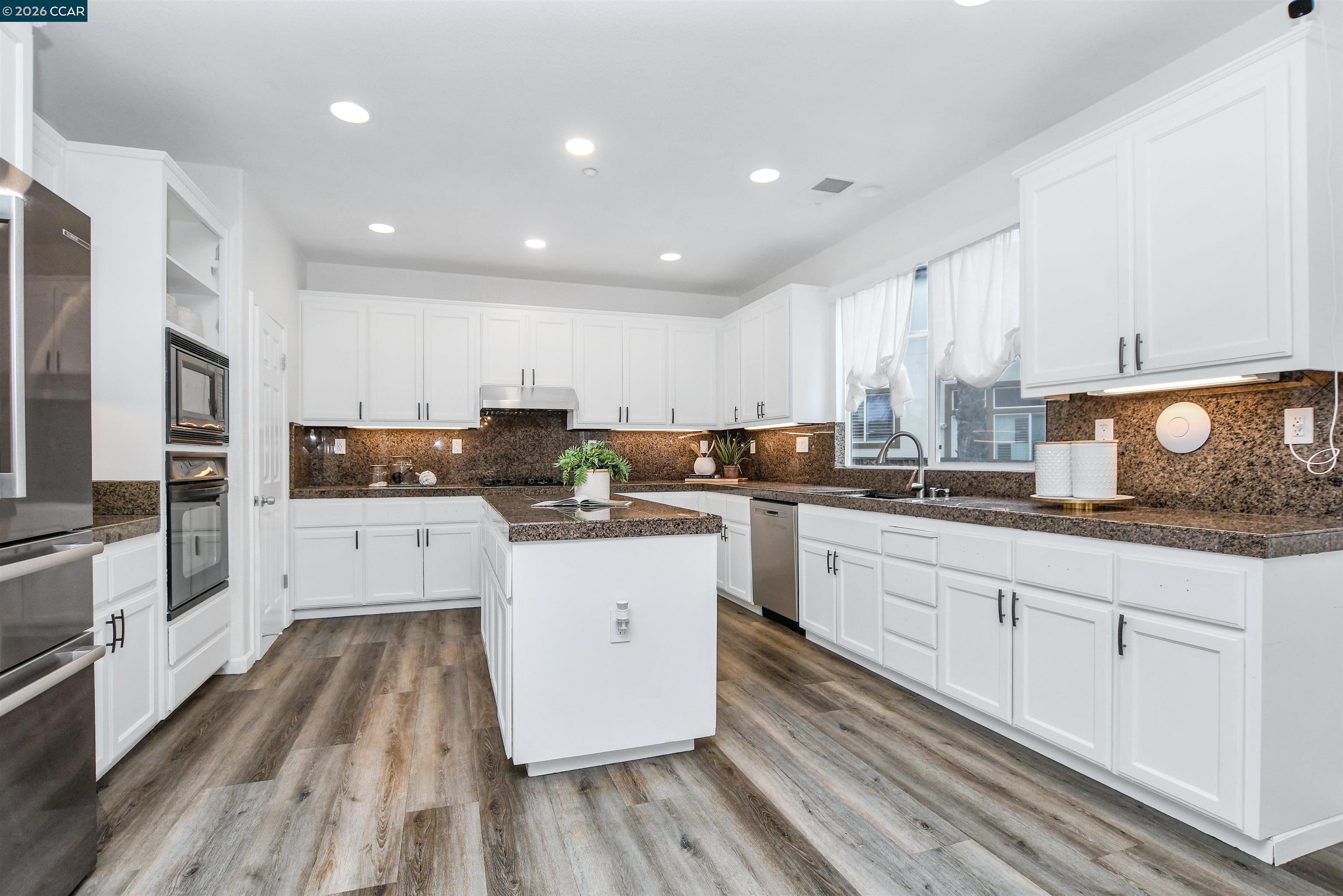 Detail Gallery Image 12 of 37 For 602 Ralston Ct, Brentwood,  CA 94513 - 5 Beds | 3 Baths