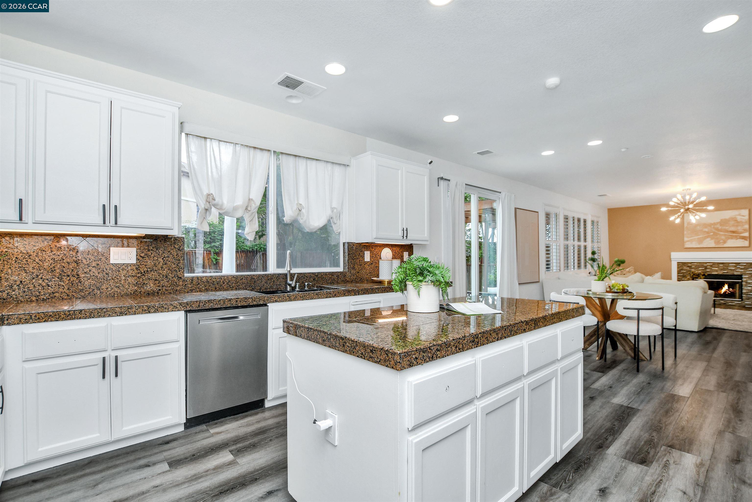 Detail Gallery Image 13 of 37 For 602 Ralston Ct, Brentwood,  CA 94513 - 5 Beds | 3 Baths