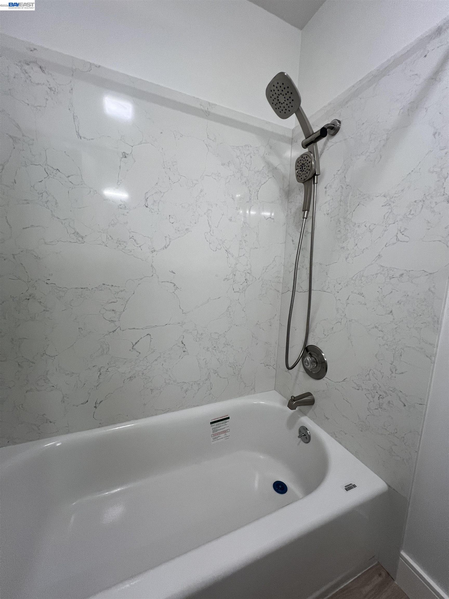 Photo #16: 41129491 Listing: Photo #16