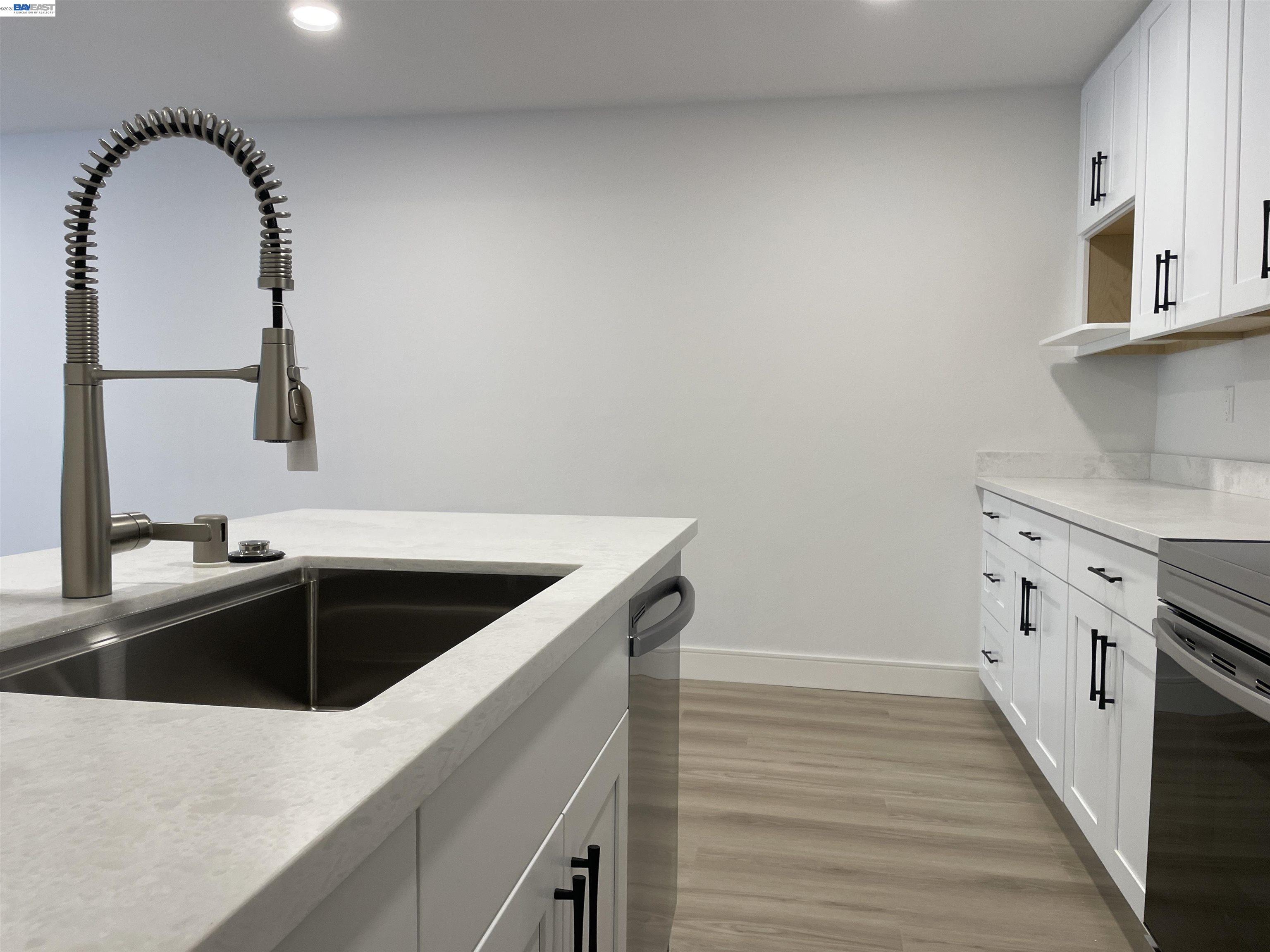 Photo #6: 41129491 Listing: Photo #6