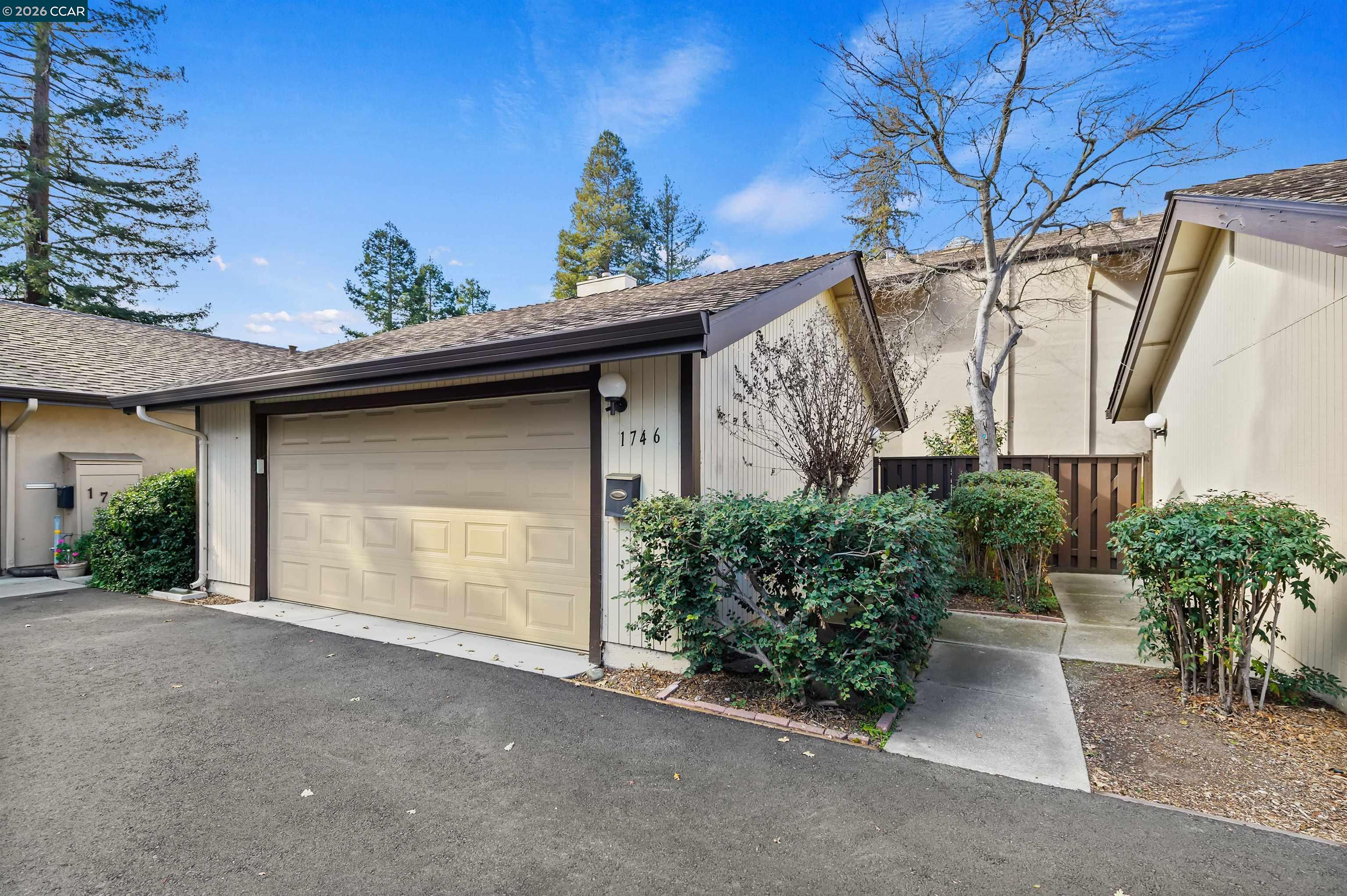 Detail Gallery Image 2 of 26 For 1746 Candelero Ct, Walnut Creek,  CA 94598 - 3 Beds | 2/1 Baths