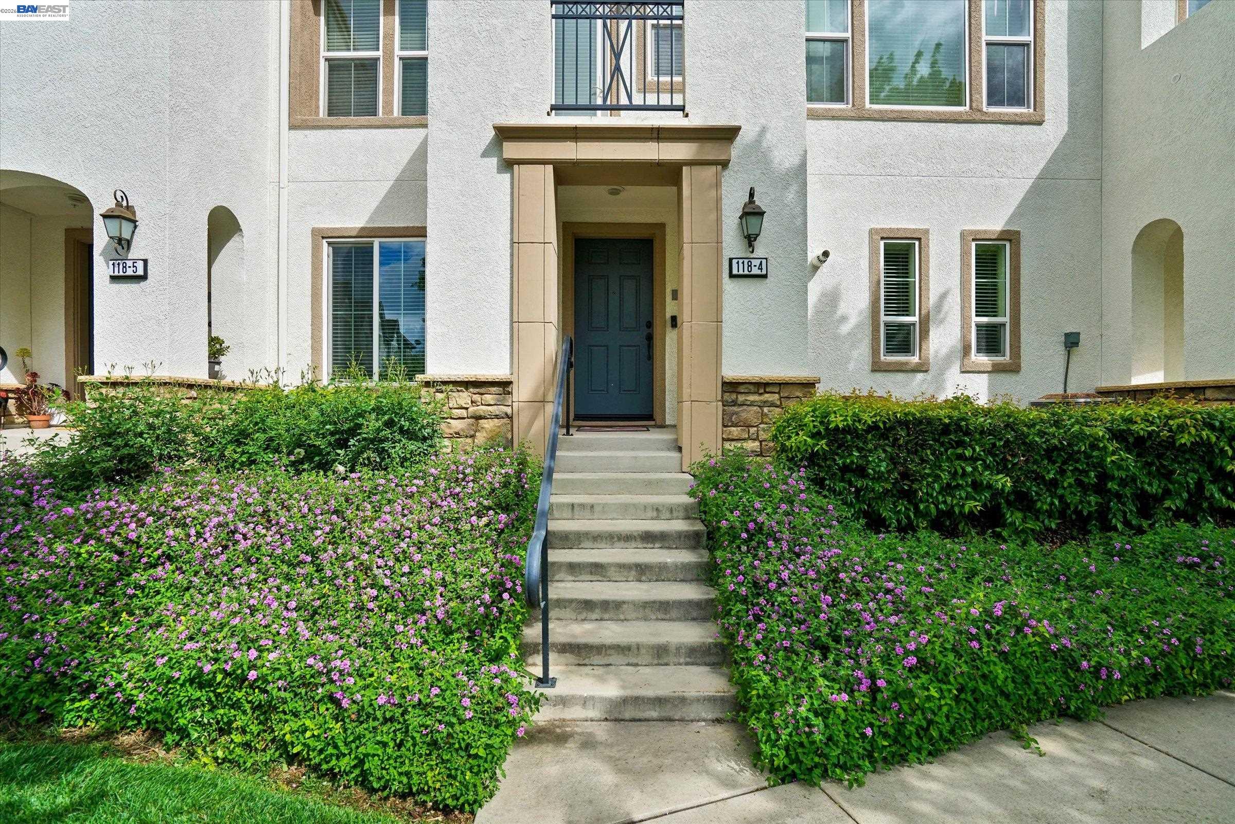 Front Image Thumbnail for BE41129495