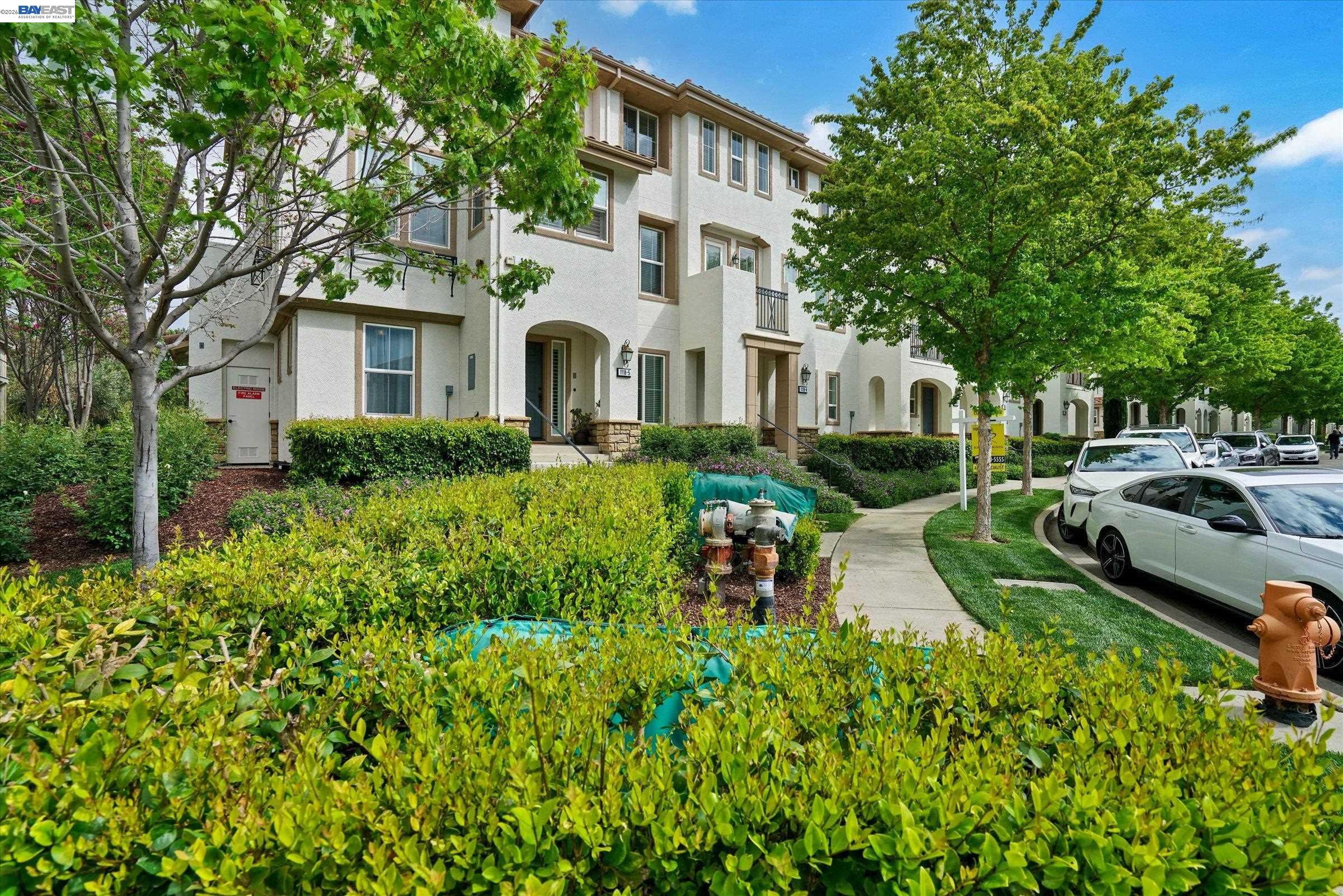 Photo #3: 41129495 Listing: Photo #3