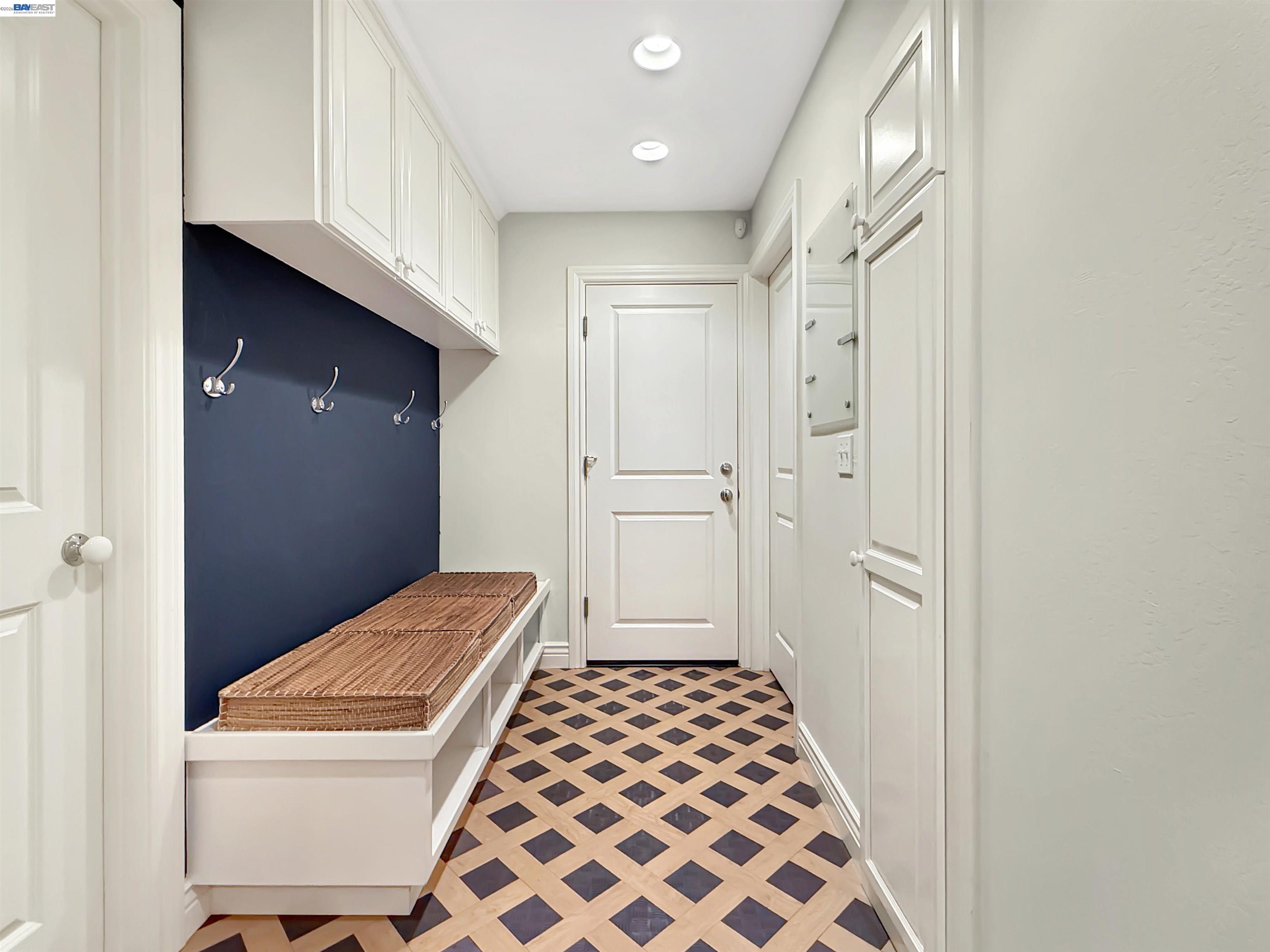 Detail Gallery Image 10 of 30 For 1209 Rimer Dr, Moraga,  CA 94556 - 4 Beds | 3 Baths