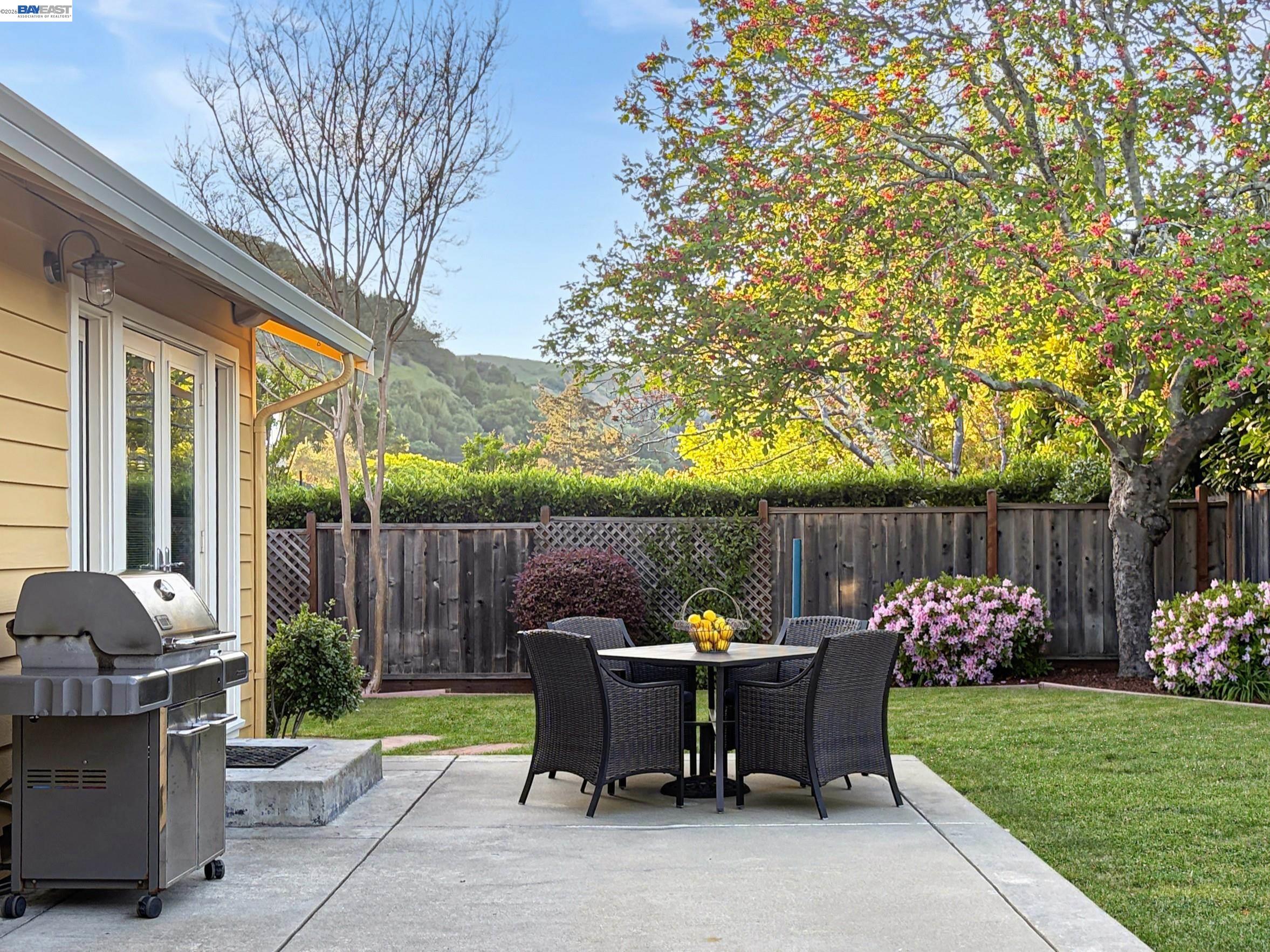 Detail Gallery Image 22 of 30 For 1209 Rimer Dr, Moraga,  CA 94556 - 4 Beds | 3 Baths