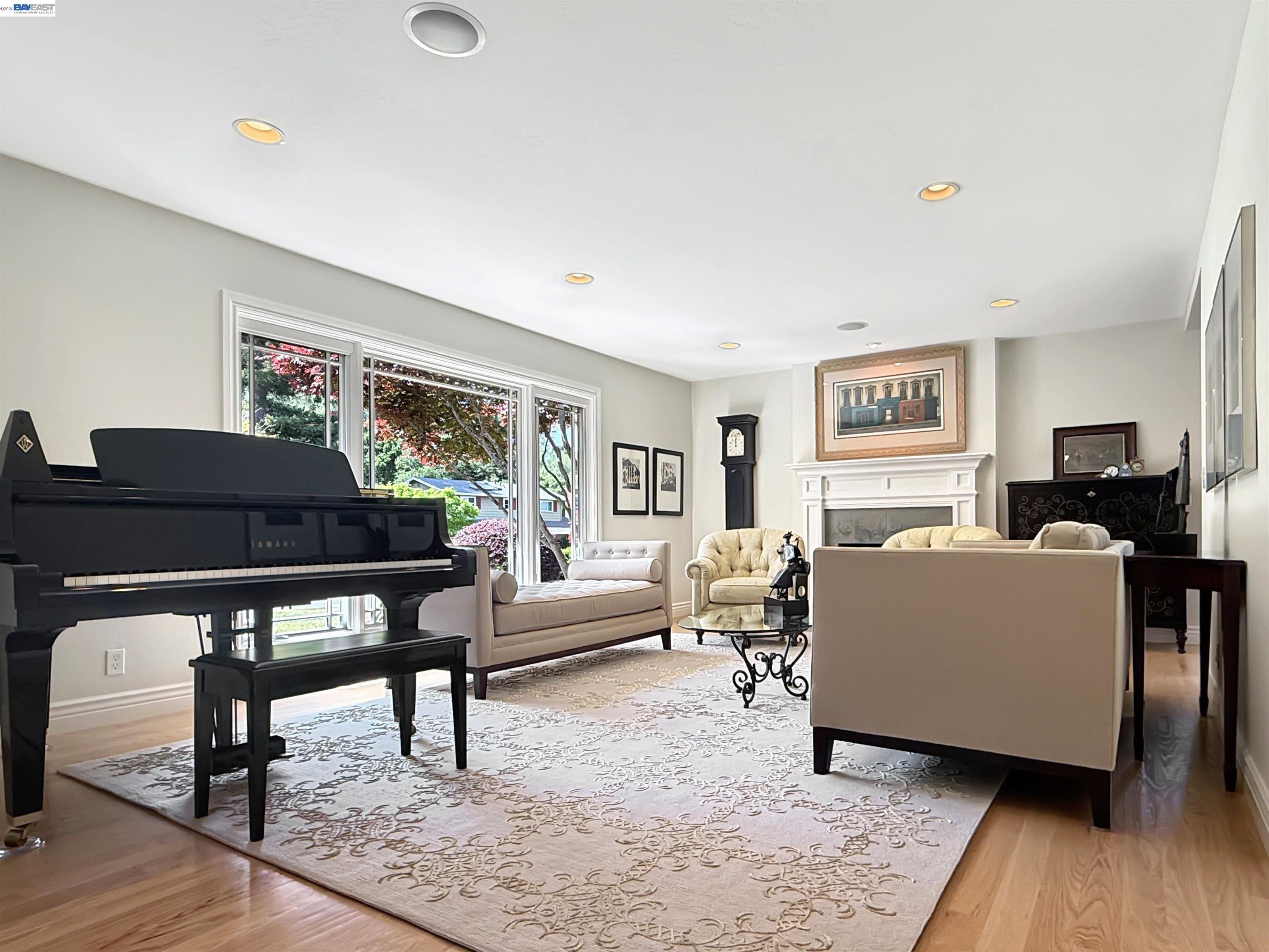 Detail Gallery Image 3 of 30 For 1209 Rimer Dr, Moraga,  CA 94556 - 4 Beds | 3 Baths