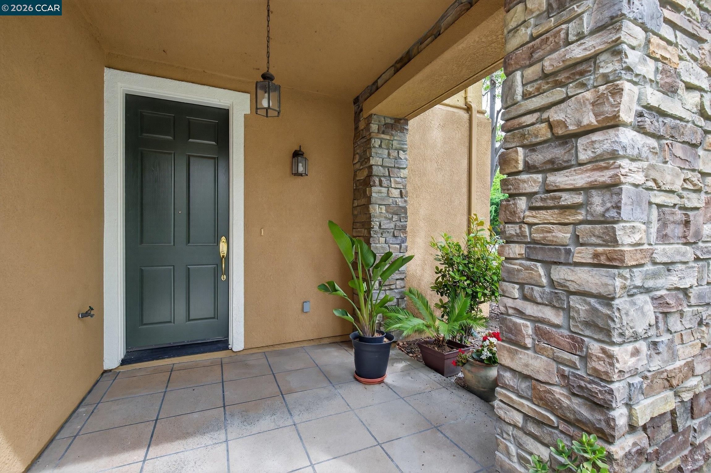 Photo #3: 41129497 Listing: Photo #3