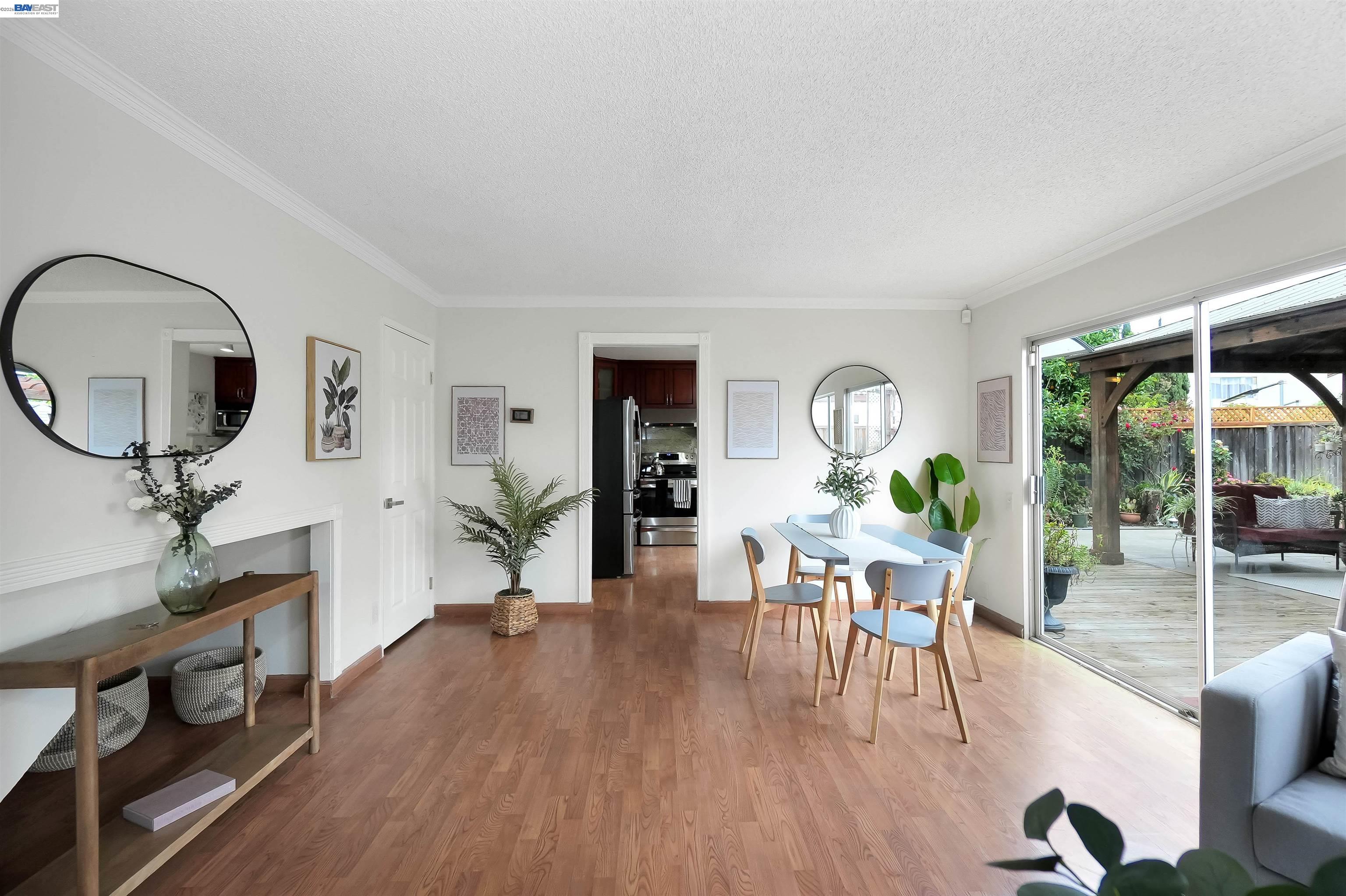 Detail Gallery Image 16 of 57 For 28256 Karn Drive, Hayward,  CA 94544 - 3 Beds | 2/1 Baths